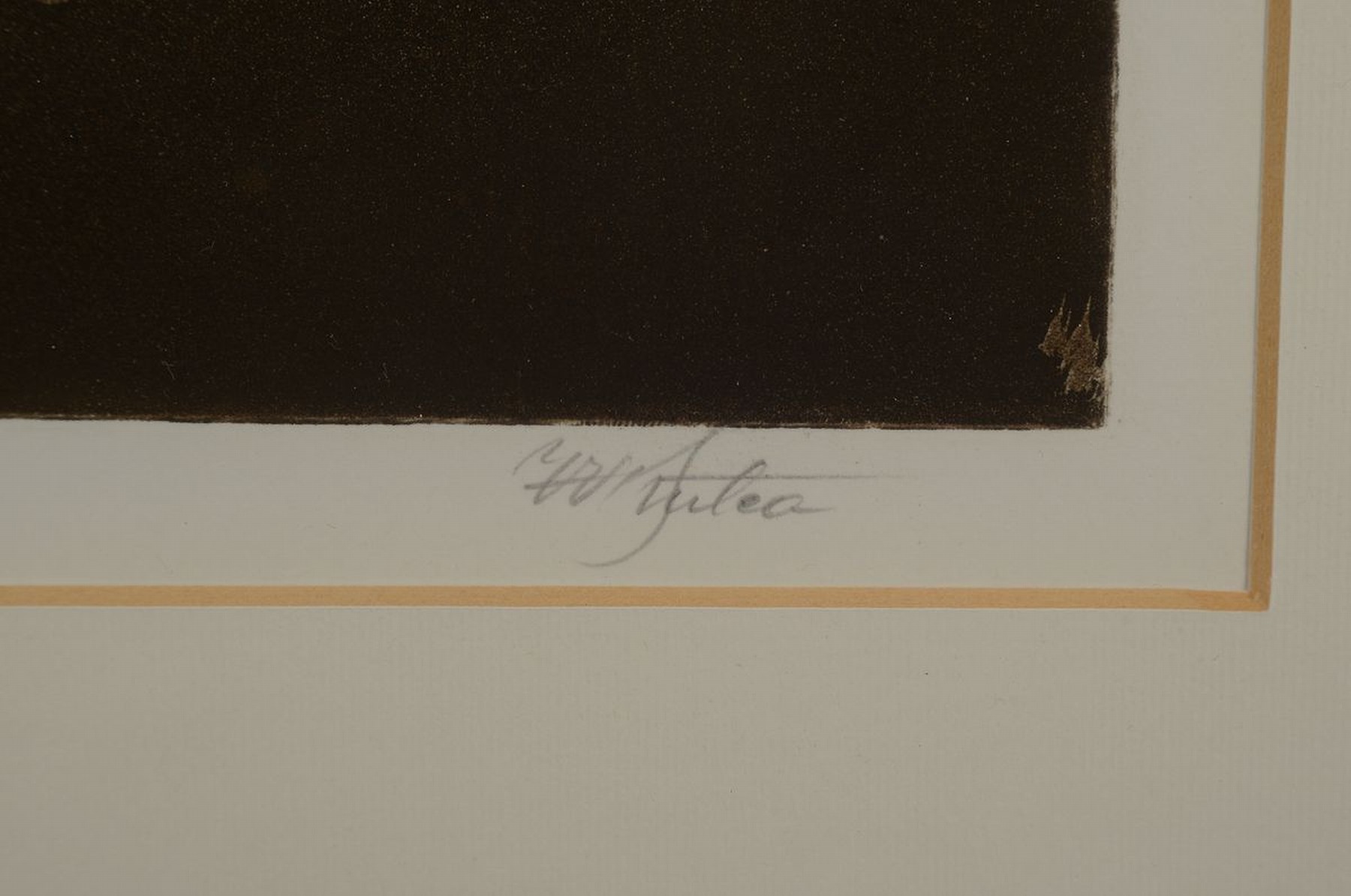 Detail a: Ungedeuteter Künstler, wohl 70er Jahre, Lithographie, antike Figurenfragmente unter Planet, re. u. unleserlich signiert, num. 15/50, PP, unter Glas, ...