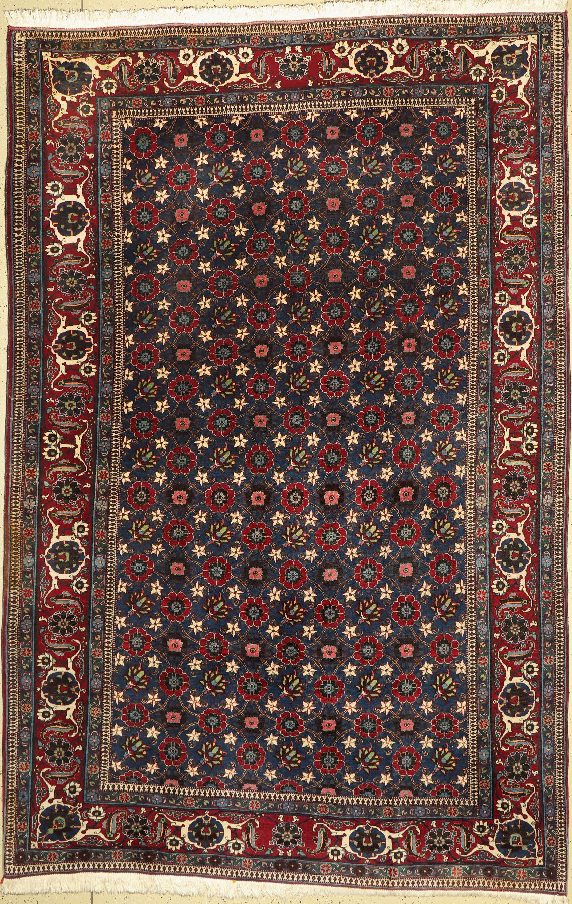 Weramin fein alt, Persien, um 1930, Korkwolle, ca. 310 x 206 cm, EHZ: 2(einige Florfehlstellen).