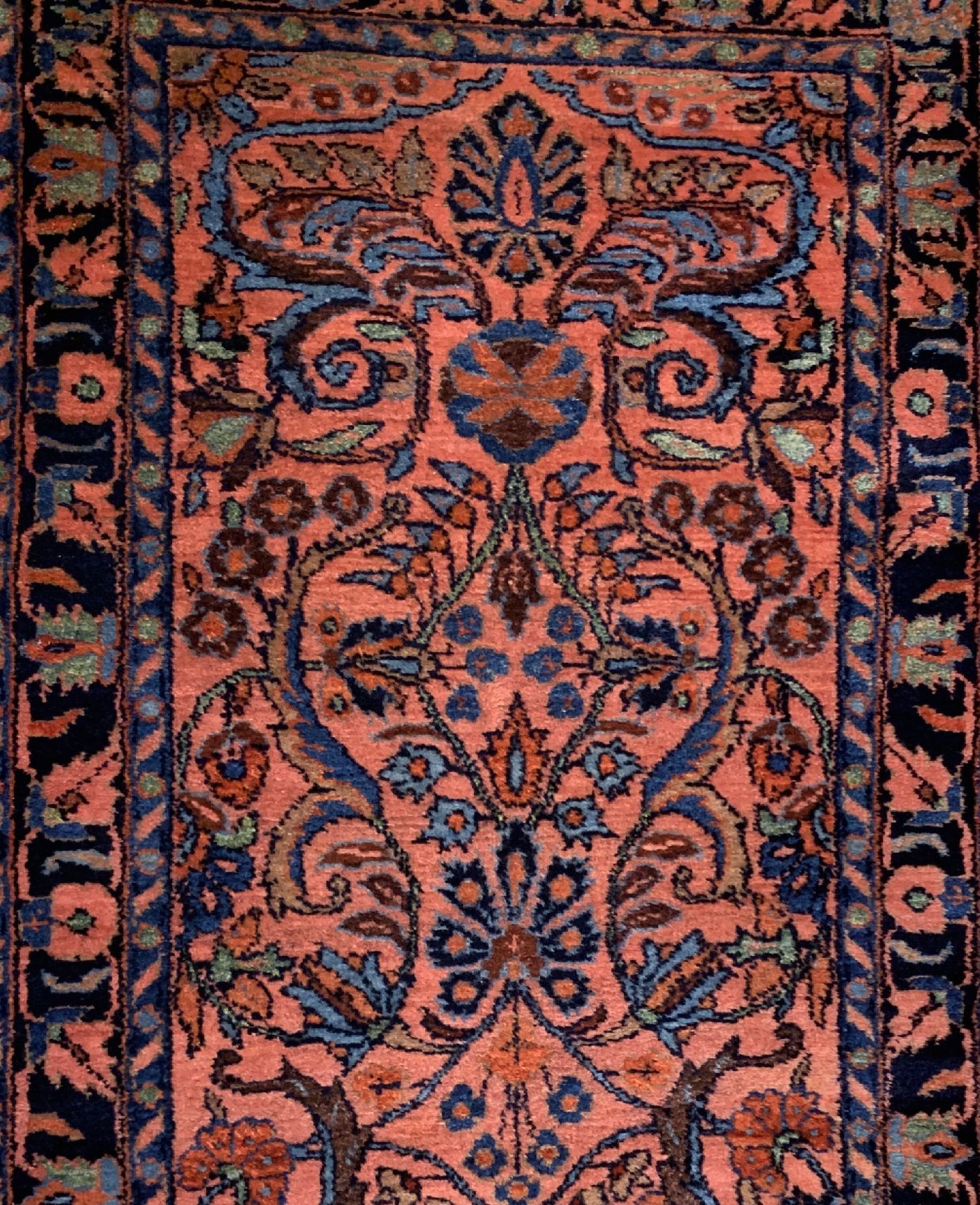 Detail a: Antiker Lilian, Persien, um 1910, Wolle geknüpft auf Baumwolle, ca. 505 x 78 cm, EHZ: 2(guter Zustand).