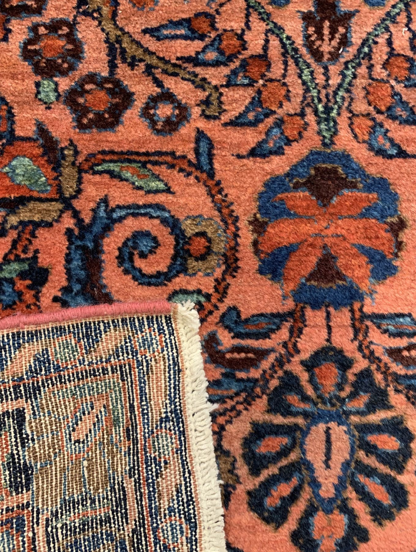 Detail g: Antiker Lilian, Persien, um 1910, Wolle geknüpft auf Baumwolle, ca. 505 x 78 cm, EHZ: 2(guter Zustand).