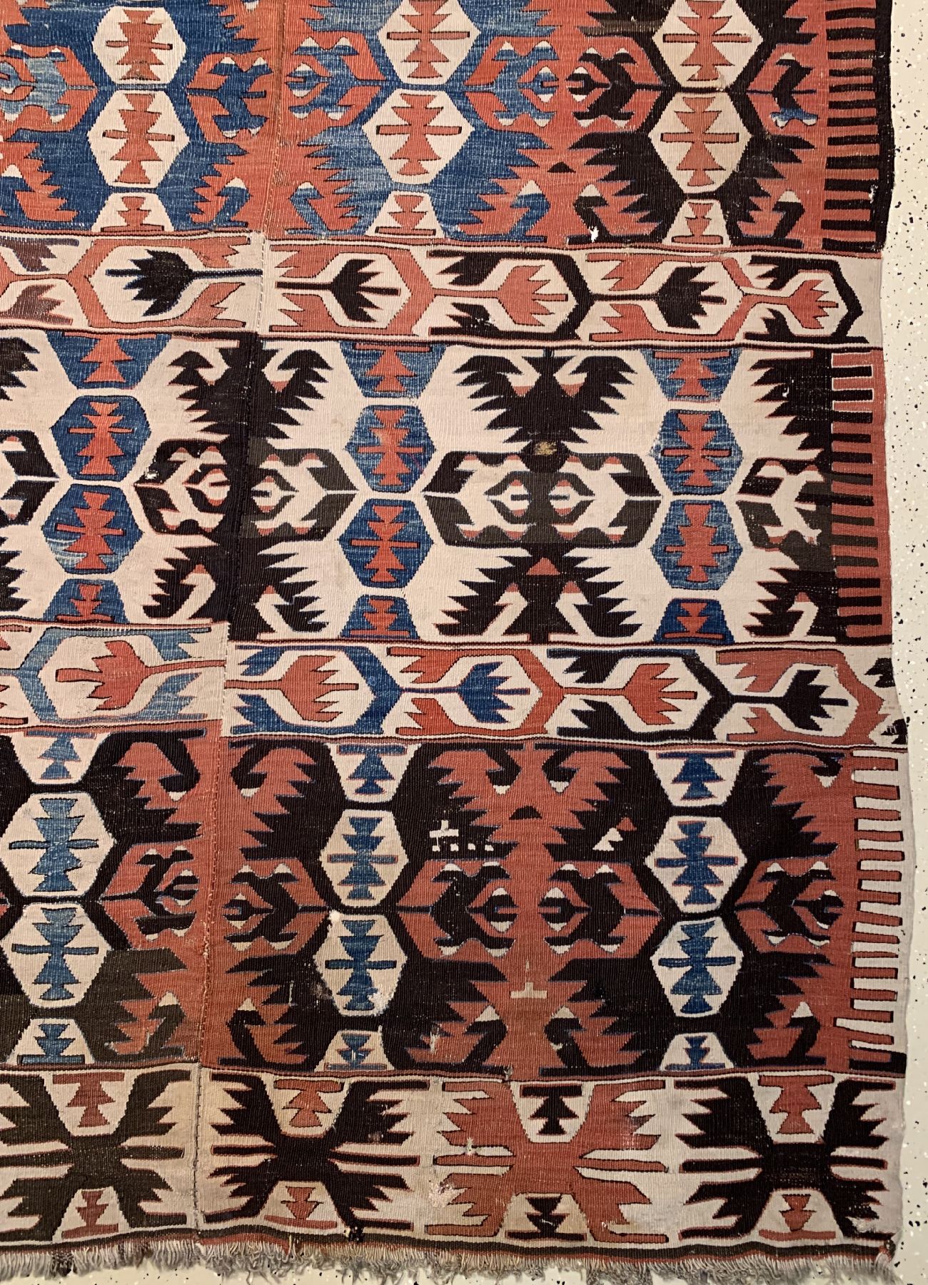 Detail a: Antiker Anatol Kelim, Türkei, um 1900, Wolle gewebt auf Wolle, ca. 368 x 150 cm, EHZ:3-4