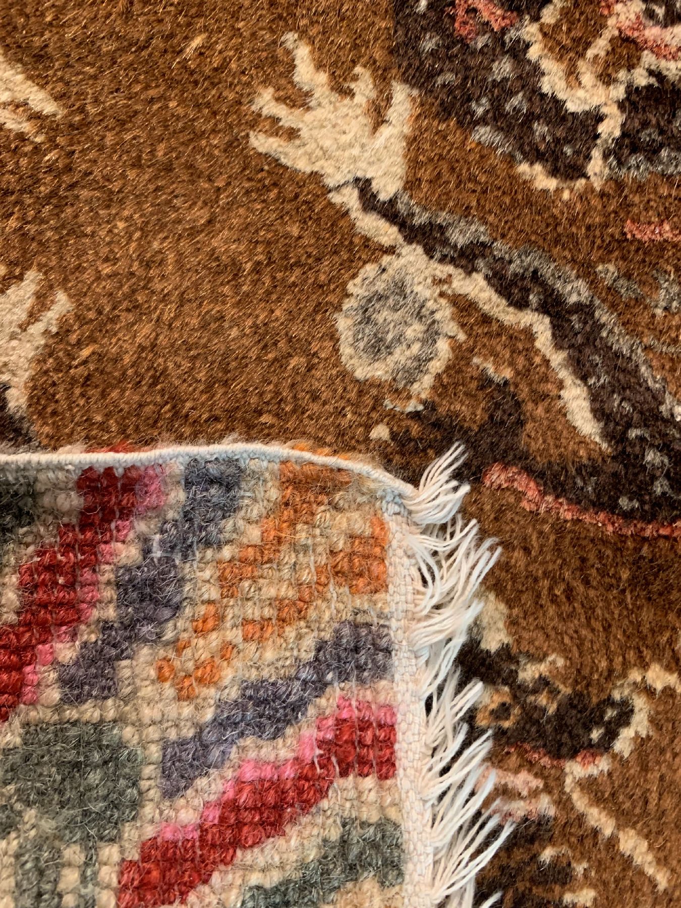 Detail d: Sitzbank-Drachenteppich, China, um 1940, Wolle geknüpft auf Baumwolle, ca. 68 x 62 cm, EHZ: 2(guter Zustand).