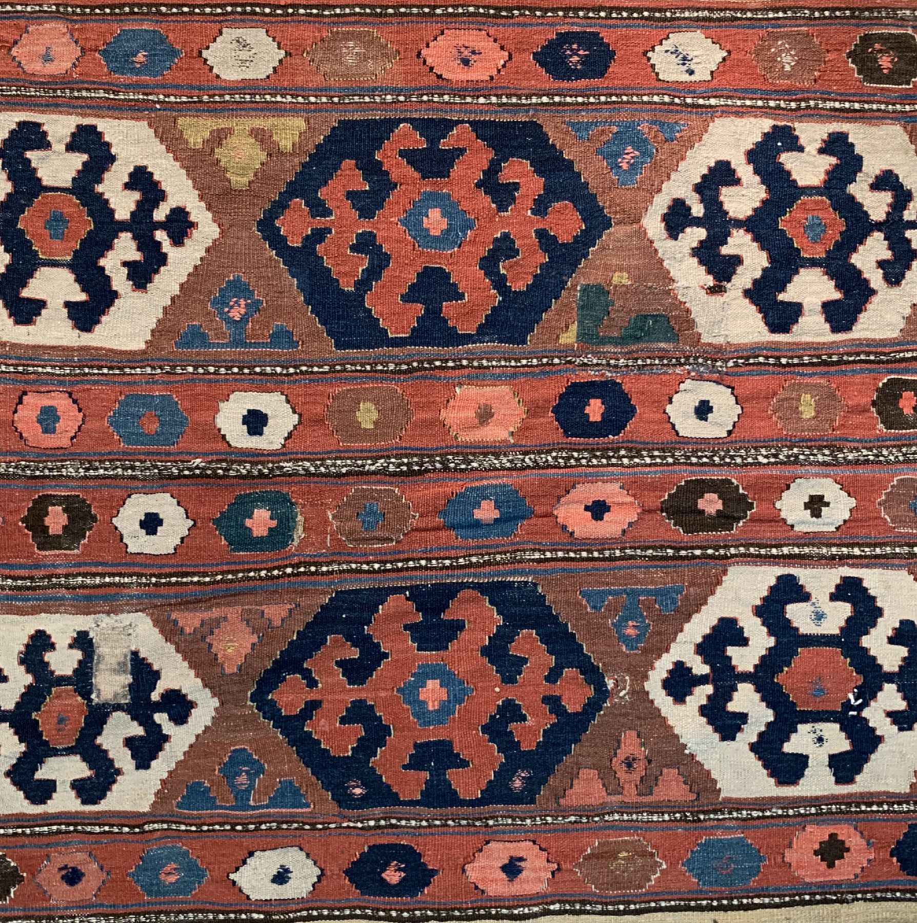 Detail a: Antike Shahsawan Mafrasch, Persien, um 1900, Wolle gewebt auf Wolle, ca. 108 x 93 cm,EHZ: 3