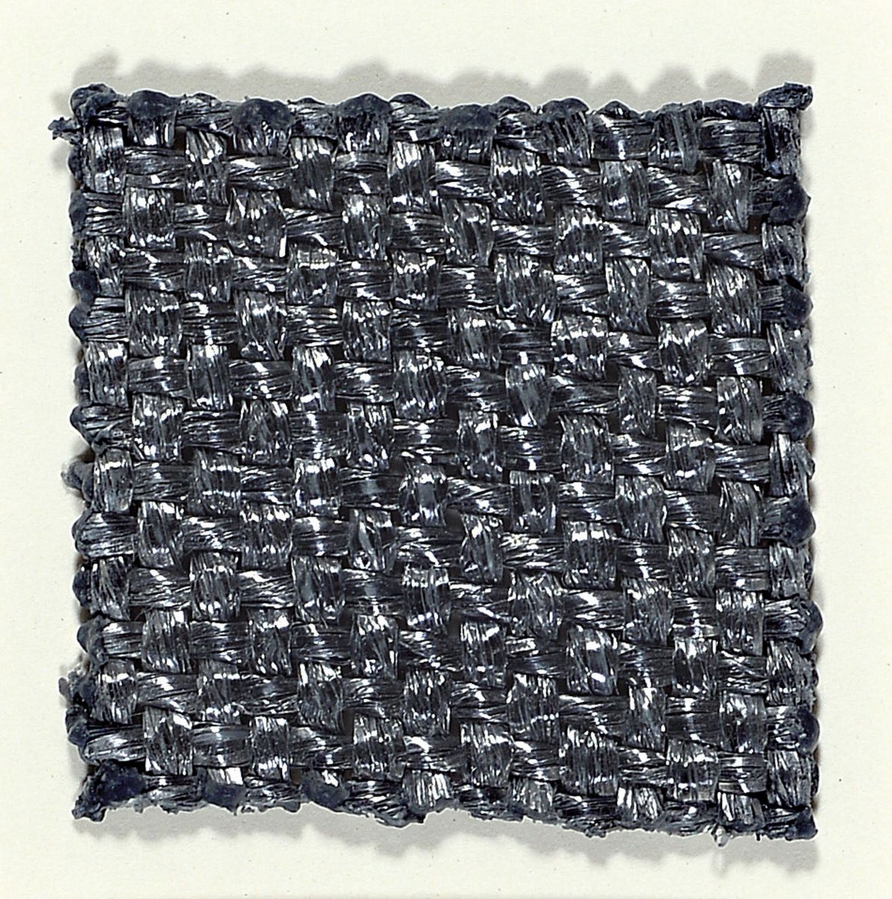 Detail b: Christo, 1935 - 2020, zweiteiliges Lot, a. Multiple aus dem Projekt "verhüllter Reichstag", handsigniert, unter Glas, Rahmen: 53 x 42.5 cm ...