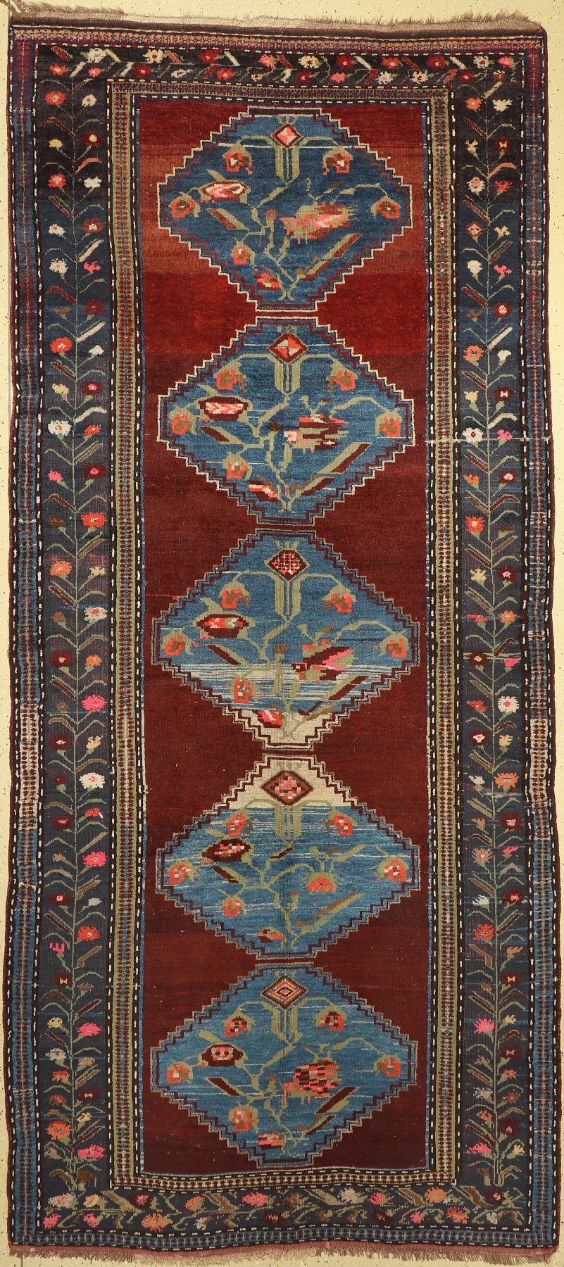 Alter Karabagh, Kaukasus, um 1930, Wolle auf Wolle, ca. 375 x 170 cm, EHZ: 3-4