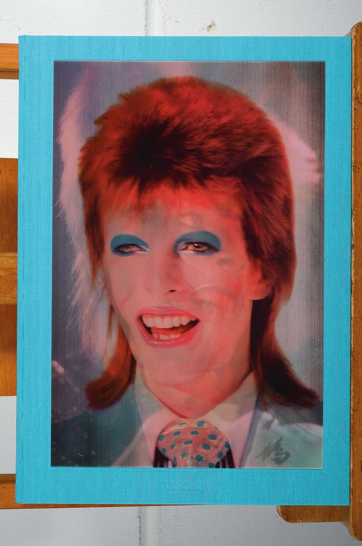 Detail k: Mick Rock: The Rise of David Bowie 1972-1973, Verlag Taschen, 310 Seiten, Hardcover mit Hologramm und drei Foldouts, limitierte Auflage 280 von 1972 ...