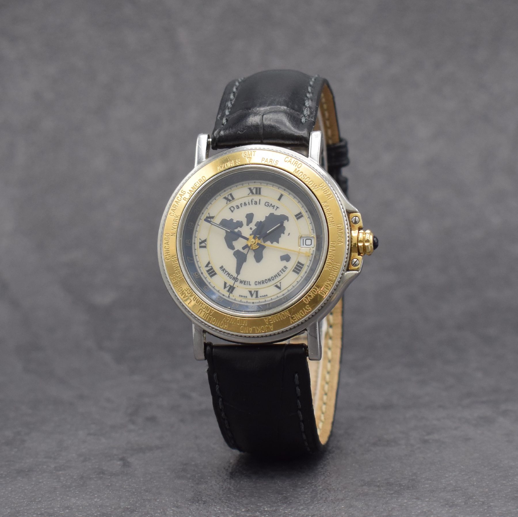 Detail b: RAYMOND WEIL Herrenarmbanduhr Parsifal GMT Chronometer in Stahl/Gold, Schweiz um 2000, Automatik, beids. vergl. Geh., Boden 4-fach verschr., ...