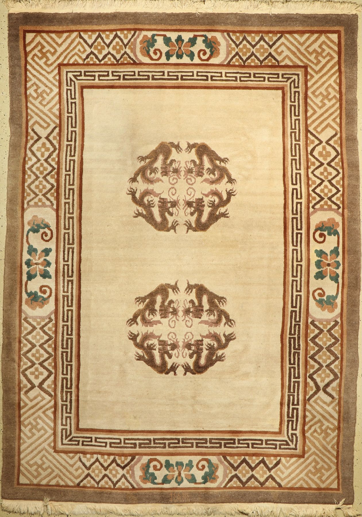 Drachenteppich, Mongolai, ca. 50 Jahre, Wolle auf Baumwolle, ca. 300 x 216 cm, EHZ: 2
