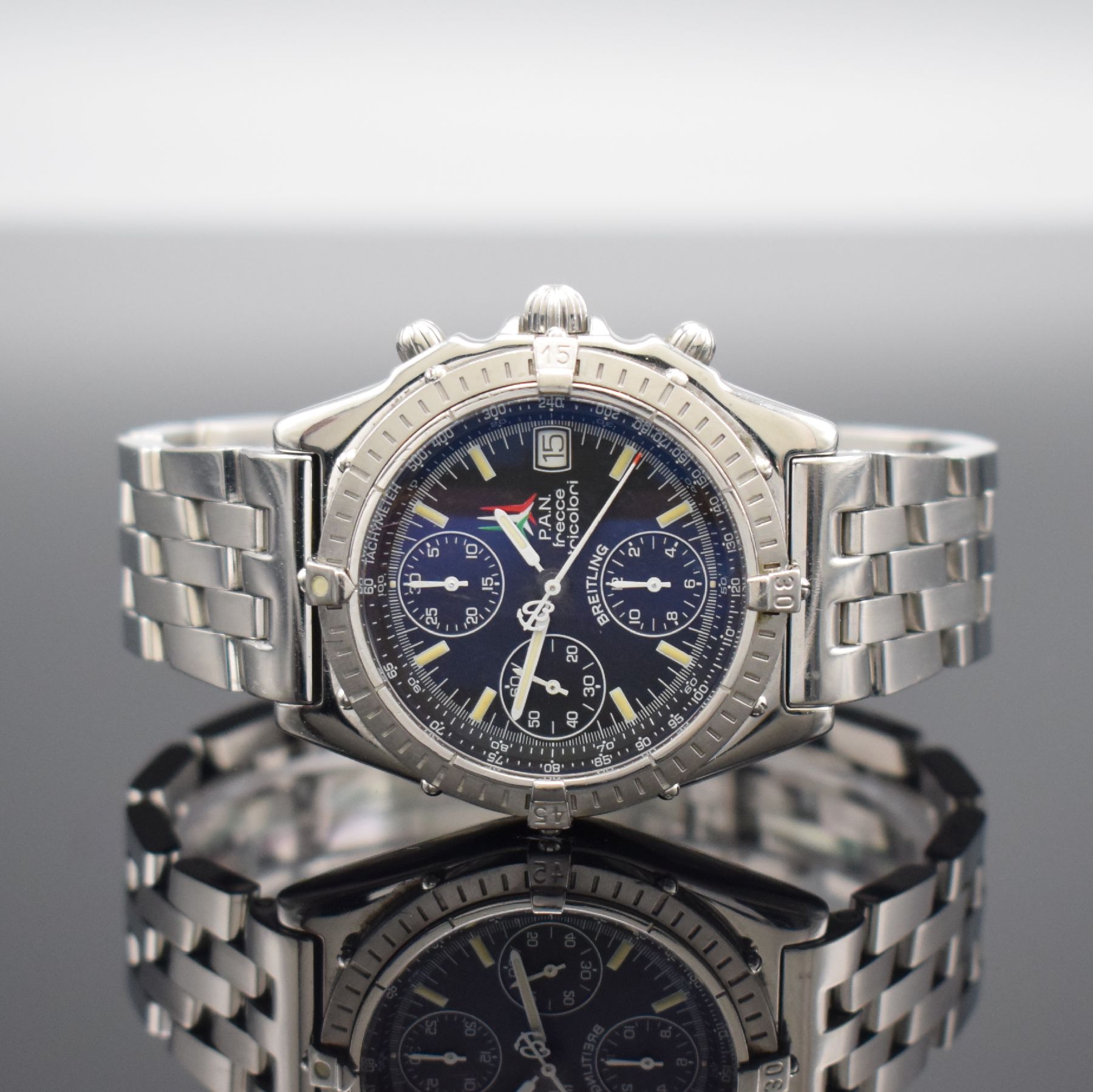 BREITLING Armbandchronograph aus der Serie Kunstflugstaffeln hier P.A.N. frecce tricolori Referenz A13050.1, Automatik, Schweiz um 1995, auf 4000 ...