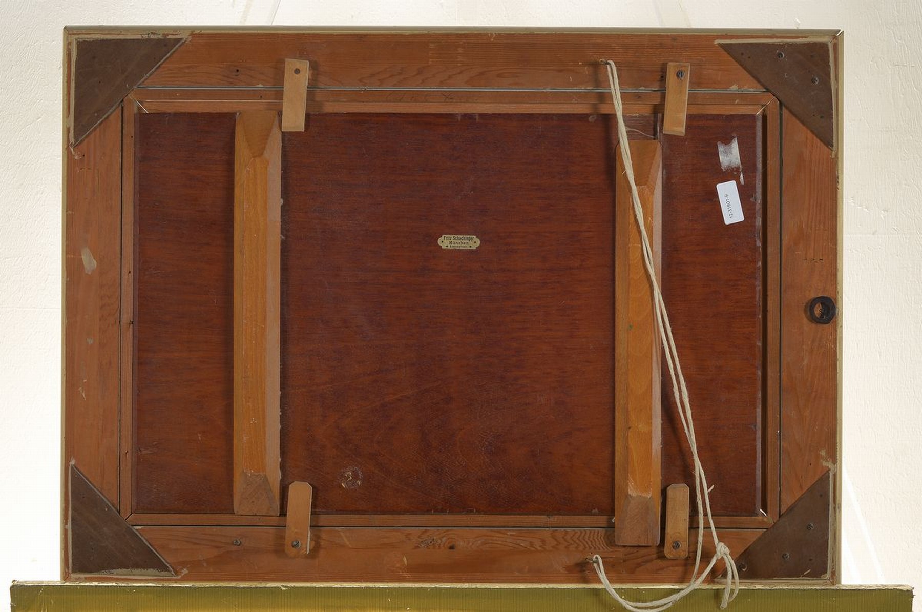 Detail a: Hermann Neuhaus, 1863 Barmen - 1941 Wolfratshausen, Interieur mit stehendem Rückenakt, Öl/Holz, rechts unten signiert: H. Neuhaus 1907, ca. ...