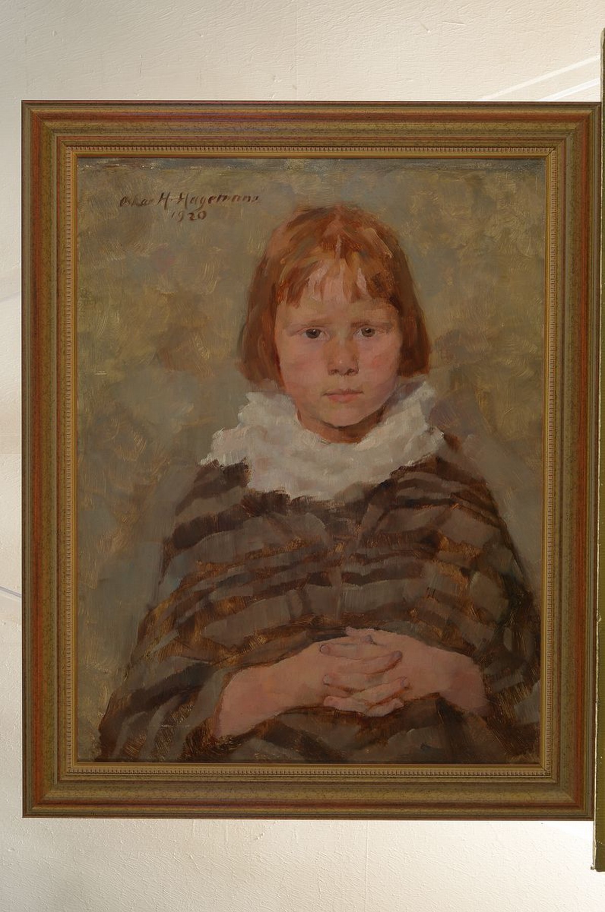 Detail k: Oskar H. Hagemann, 1888 Holoubkau bei Prag-1984 Karlsruhe, Studium an der Akademie Karlsruhe, hier: Porträt eines Mädchens, Öl/Lwd, links oben ...