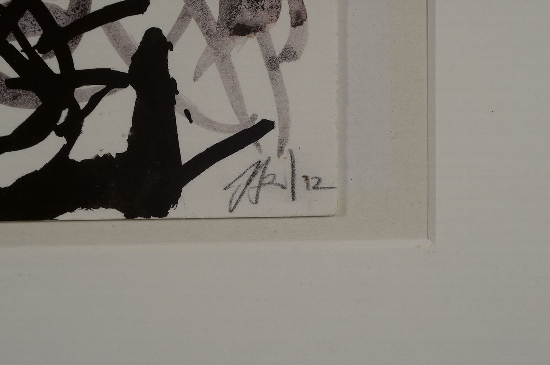 Detail a: Axel Heil, geb. 1965, Studium an der Akademie Karlsruhe, hier: Abstrakte Komposition, handsigniert, ca. 20x20cm, PP. u.Gl., R. ca. 42x42cm, ...