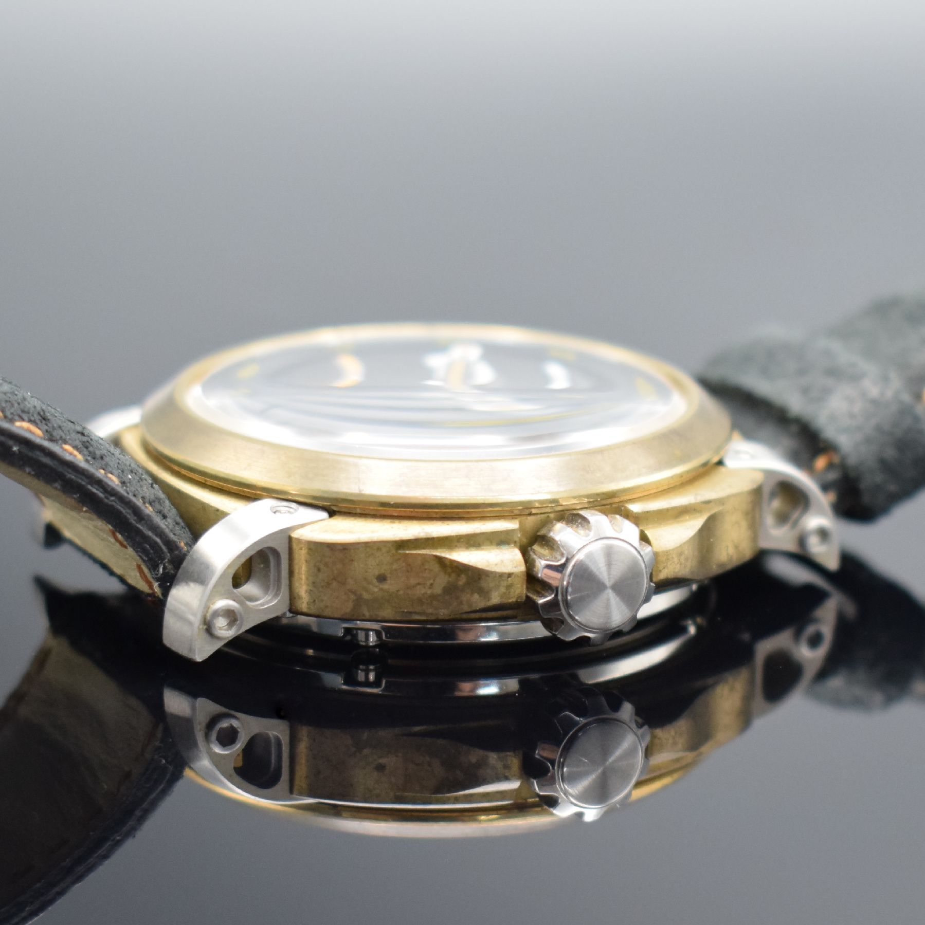 Detail d: VISCONTI limitierte Herrenarmbanduhr aus der Serie Isla Mallorca, Italien um 2015, Ref. KW30-12, Automatik, lim. Auflage v. 200 Stk., verschr. Geh. ...