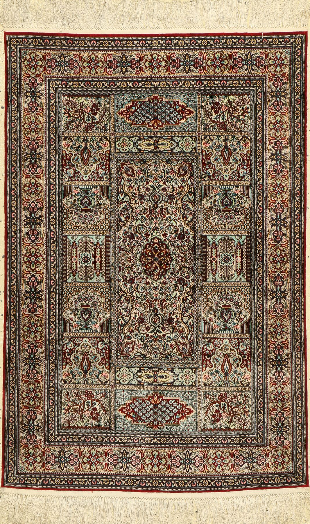 Hereke Seide Sehr fein, China, ca. 40 Jahre, reine Naturseide, ca. 92 x 62 cm, ca. 2,2 Mio. Kn/qm, EHZ: 2