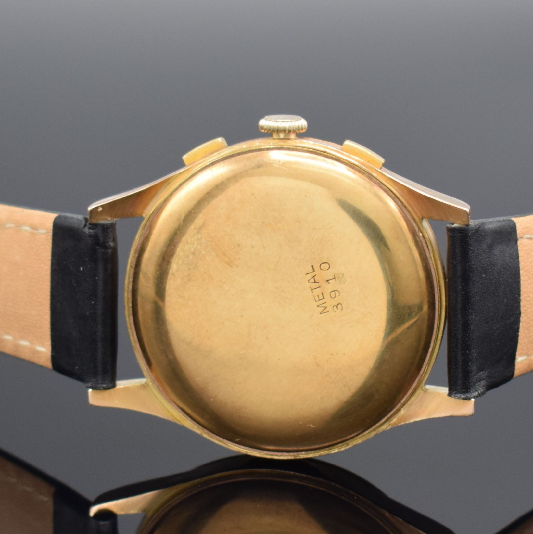 Detail f: CHRONOGRAPH SUISSE Armbandchronograph in RG 750/000, Schweiz um 1945, Handaufzug, gedr. 3-tlg. Geh., Metall-Innengeh., silb. Zifferbl. rest., gold. ...