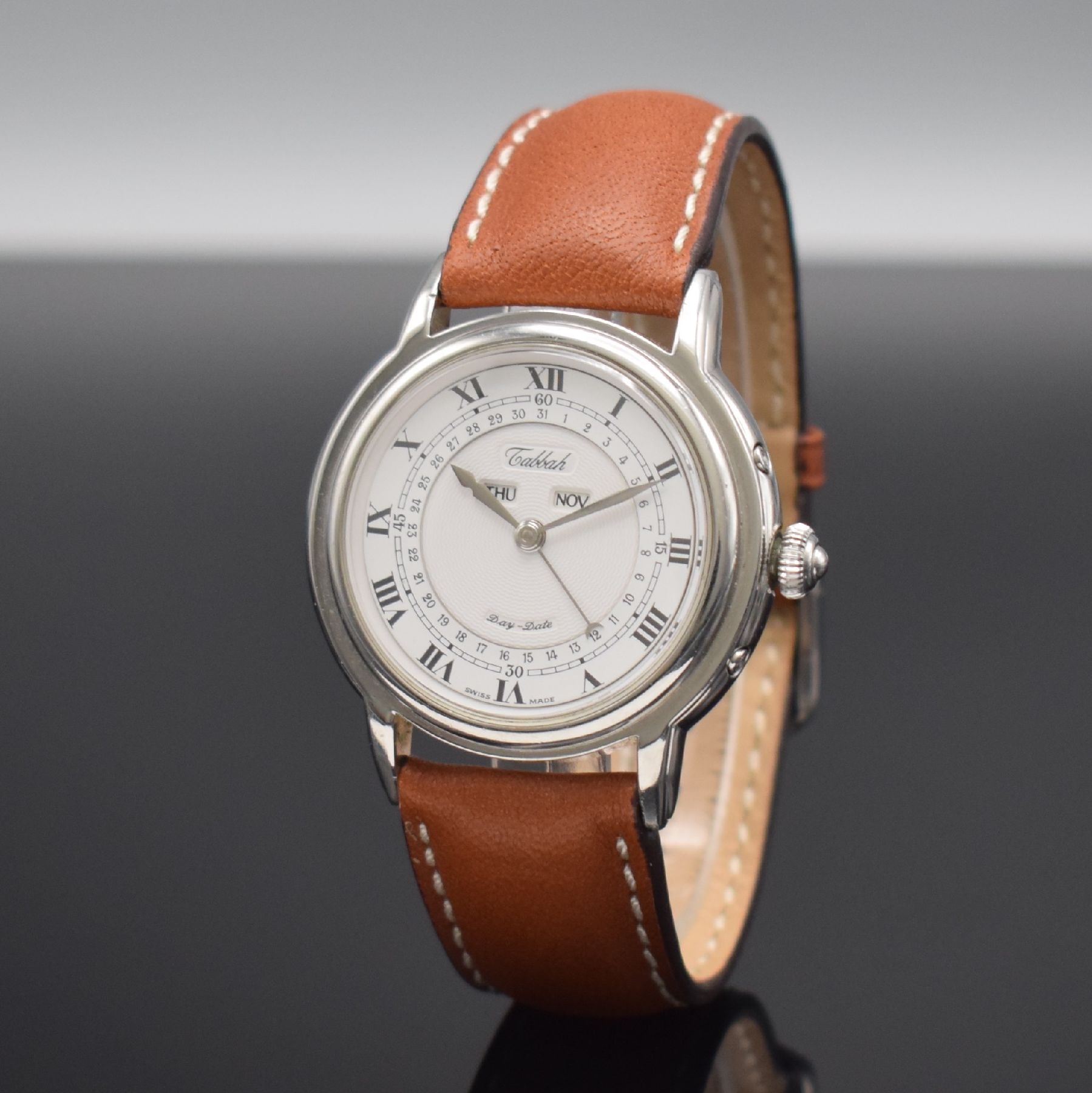 TABBAH Armbanduhr Day-Date Serie Personal, Schweiz 1990er Jahre, quarz, Edelstahlgeh., Boden 6-fach verschr., emailfarb. Zifferbl. m. röm. Std., ...