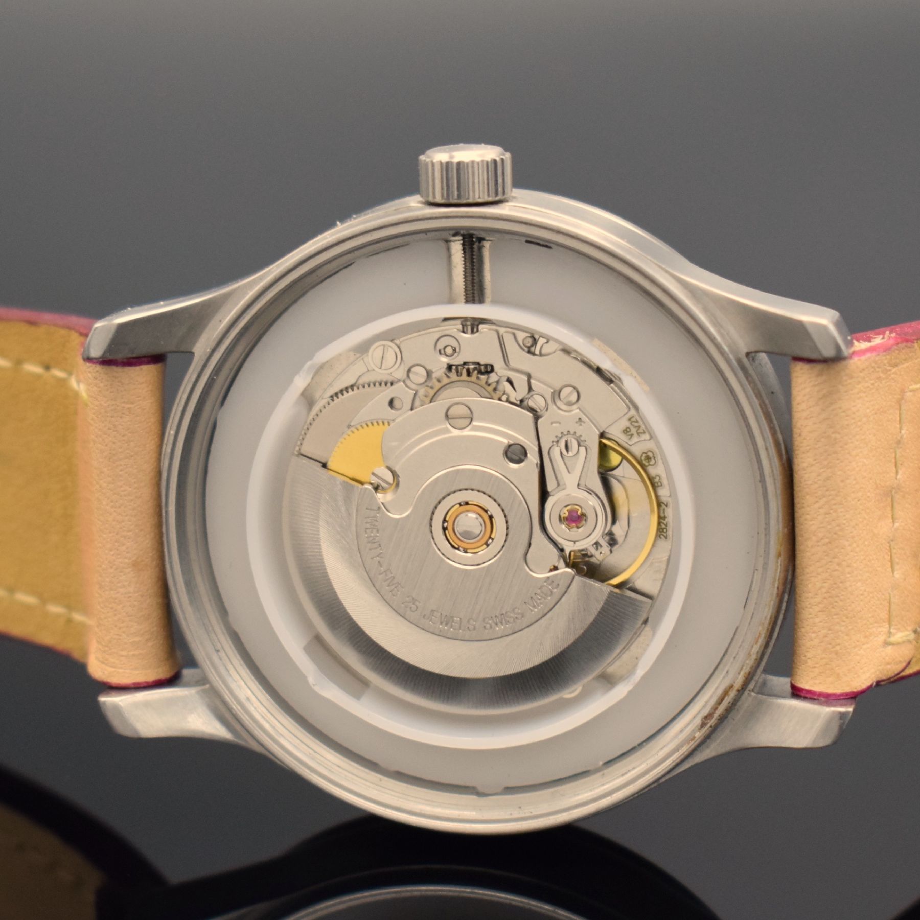 Detail d: Konvolut 4 moderne Armbanduhren, alle Automatik, Schweiz um 2000, 1 x Raymond Weil, Edelst.-Boden aufgedr., 25 St., Kal. ETA 2824 -2, D. ca. 34 mm, 1 ...