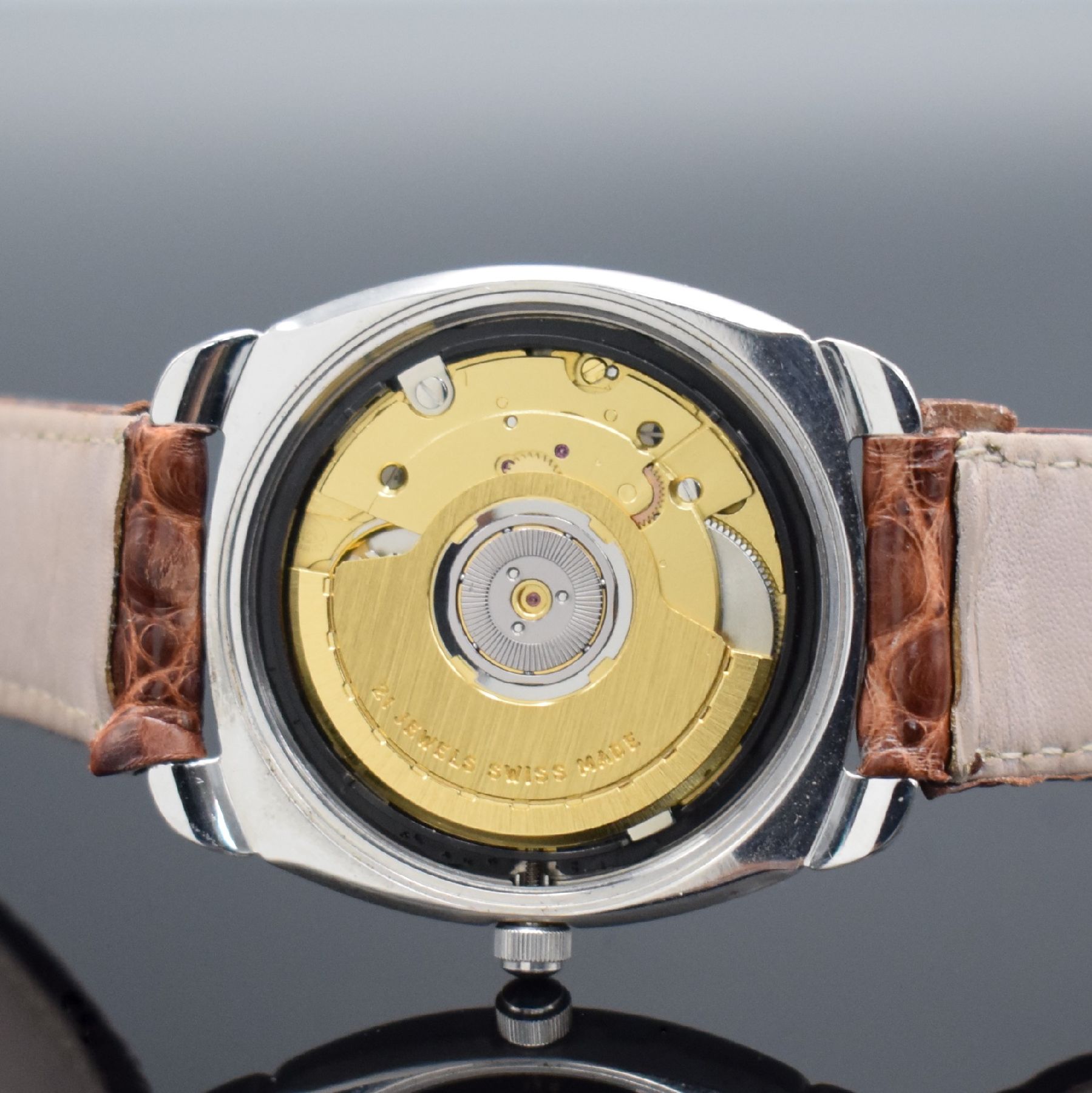 Detail l: Konvolut 4 moderne Armbanduhren, alle Automatik, Schweiz um 2000, 1 x Raymond Weil, Edelst.-Boden aufgedr., 25 St., Kal. ETA 2824 -2, D. ca. 34 mm, 1 ...