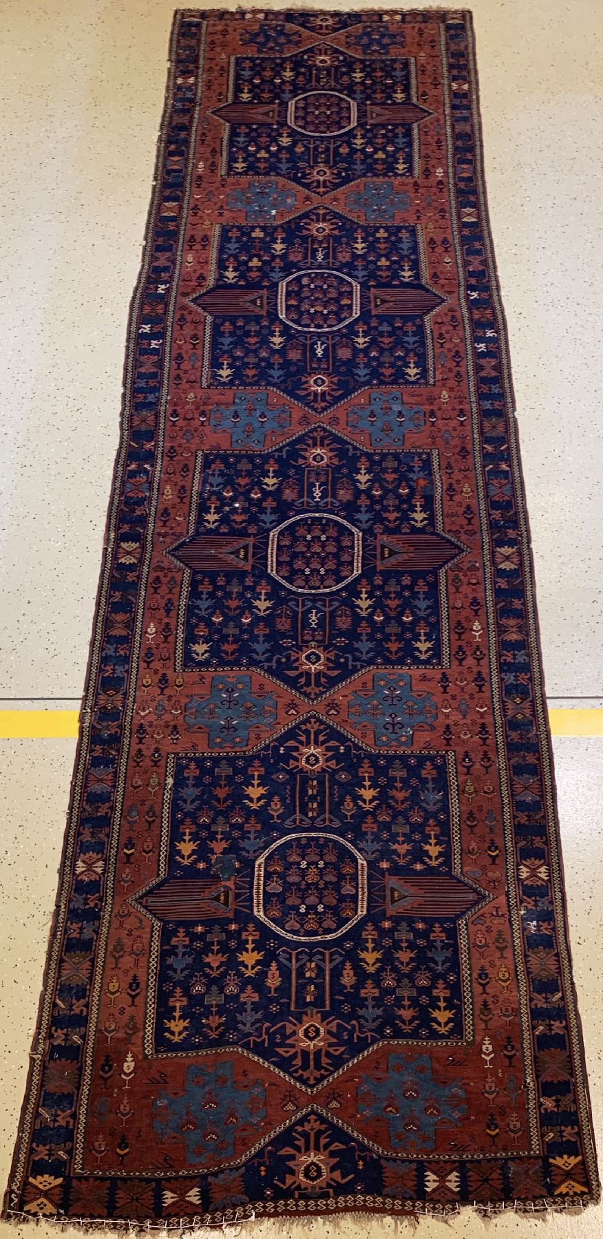 Antiker Avar Kelim, Kaukasus, 19. Jhd, Wolle auf Wolle, ca. 544 x 148 cm, EHZ: 4-5