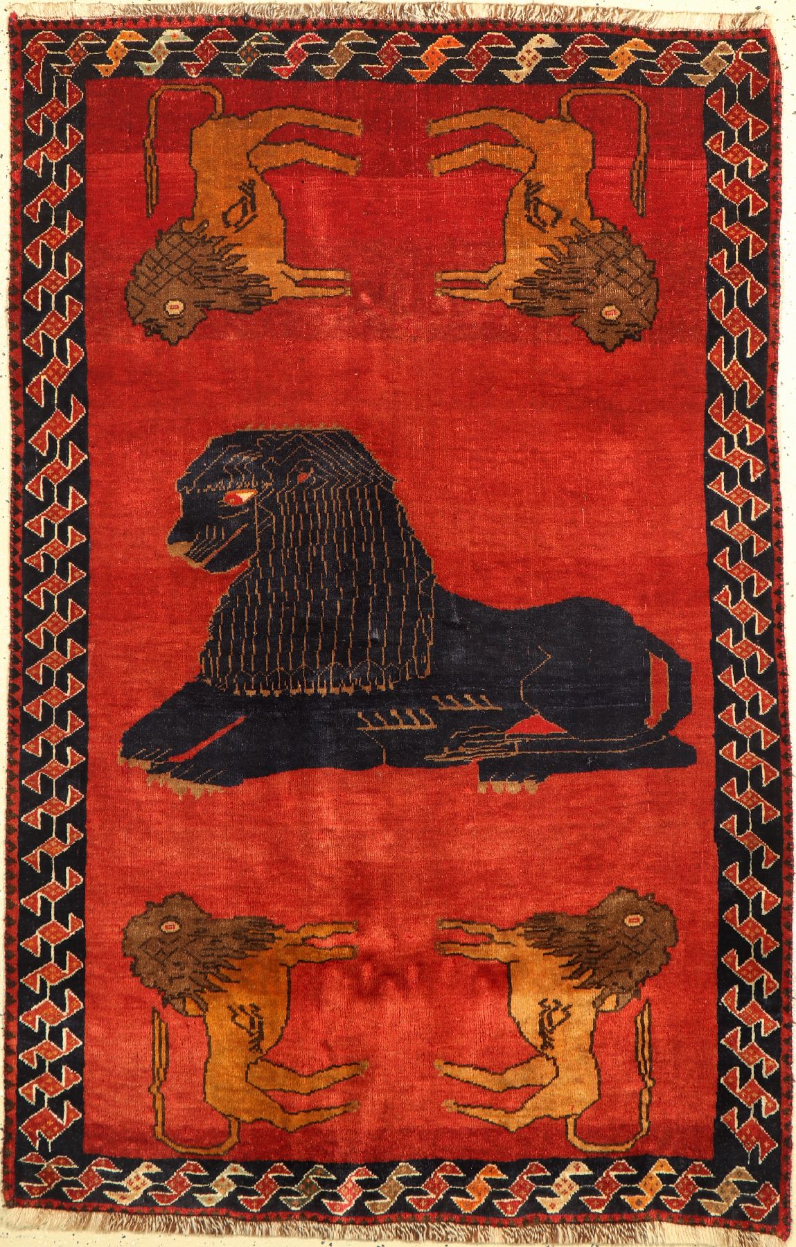 Gabbeh alt, Persien, um 1950, Wolle auf Wolle, ca. 178 x 116 cm, EHZ: 3-4