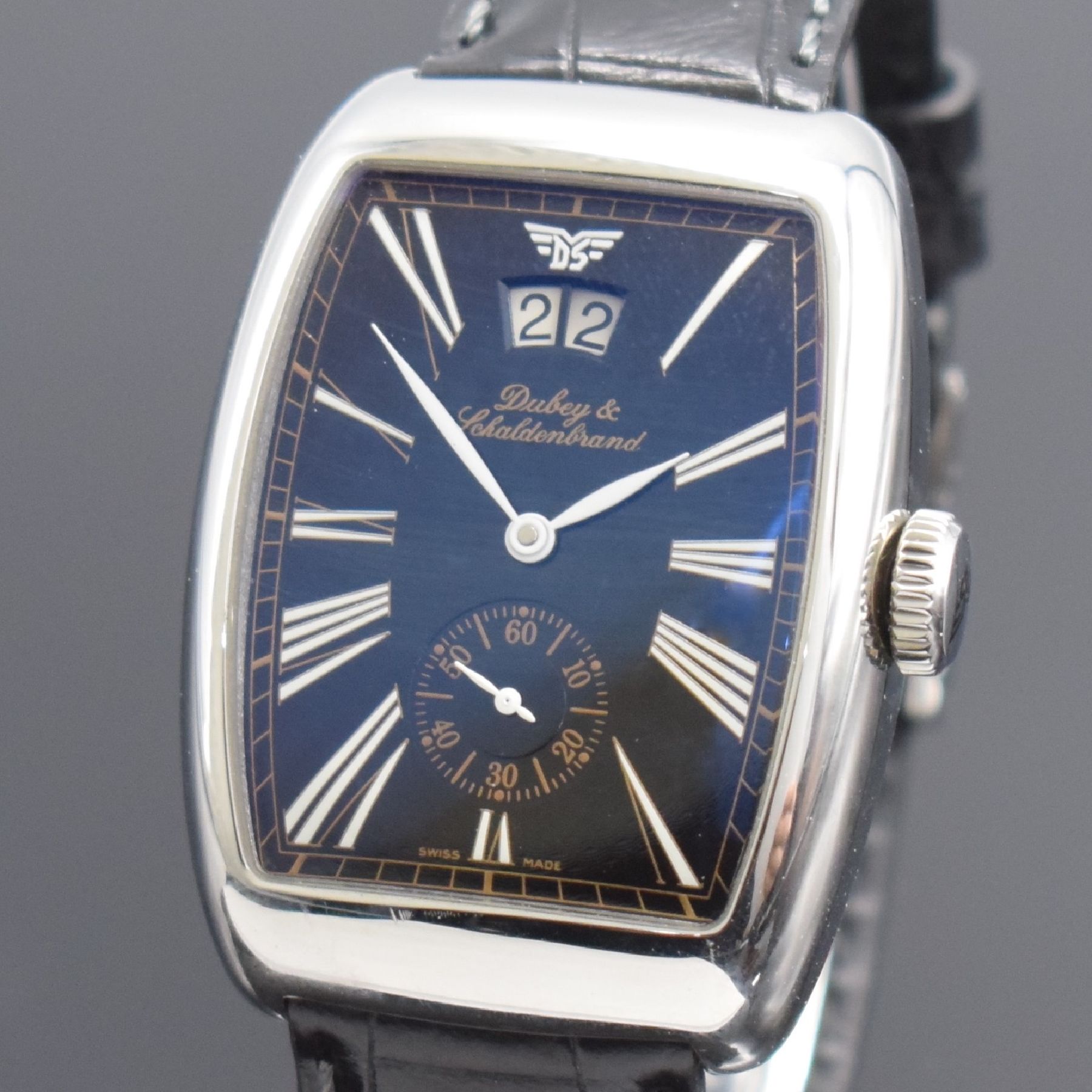 Detail a: DUBEY & SCHALDENBRAND Aerodyn Date Herrenarmbanduhr in Stahl, Schweiz um 2000, Automatik, Boden 7-fach verschr., orig. Lederband m. Faltschl., ...