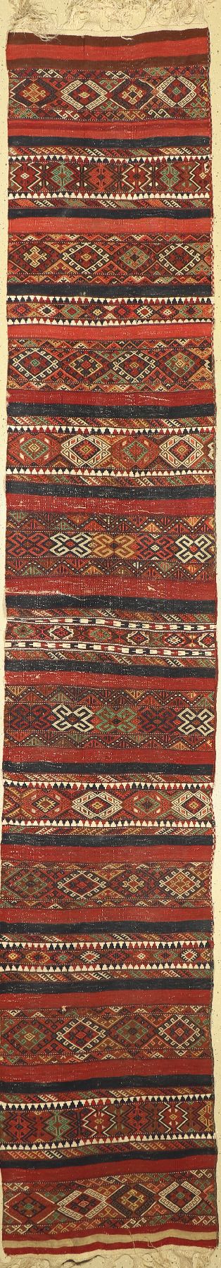Antiker Shahsawan Kelim, Persien, um 1900, Wolle auf Wolle, ca. 455 x 75 cm, EHZ: 2-3(2 kleine Löcher).