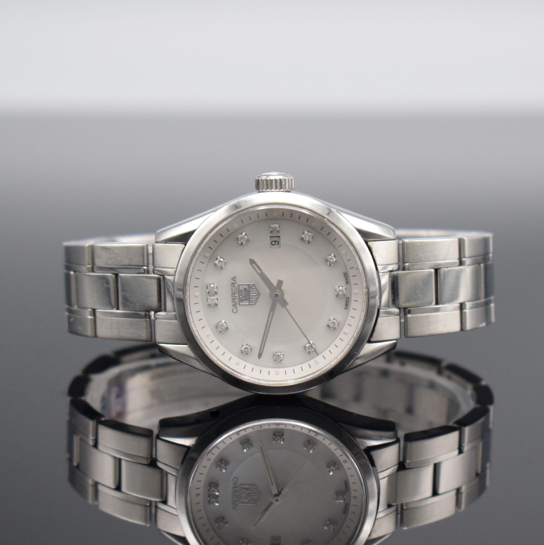 TAG HEUER Carrera Damenarmbanduhr, Schweiz um 2010, quarz, Ref. WV1411, Edelstahlgeh., Gliederband m. Faltschl., Boden geschr., Perlmuttzifferbl. m. ...