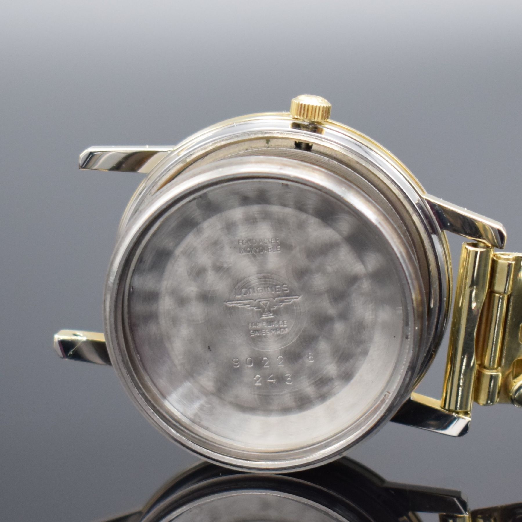 Detail i: LONGINES Conquest Ref. 9022 Herrenarmbanduhr, Schweiz um 1966, Automatik, 3-teil. Stahlgeh. m. Goldhaube, verschr. Stahlboden m.Goldplakette, orig. ...