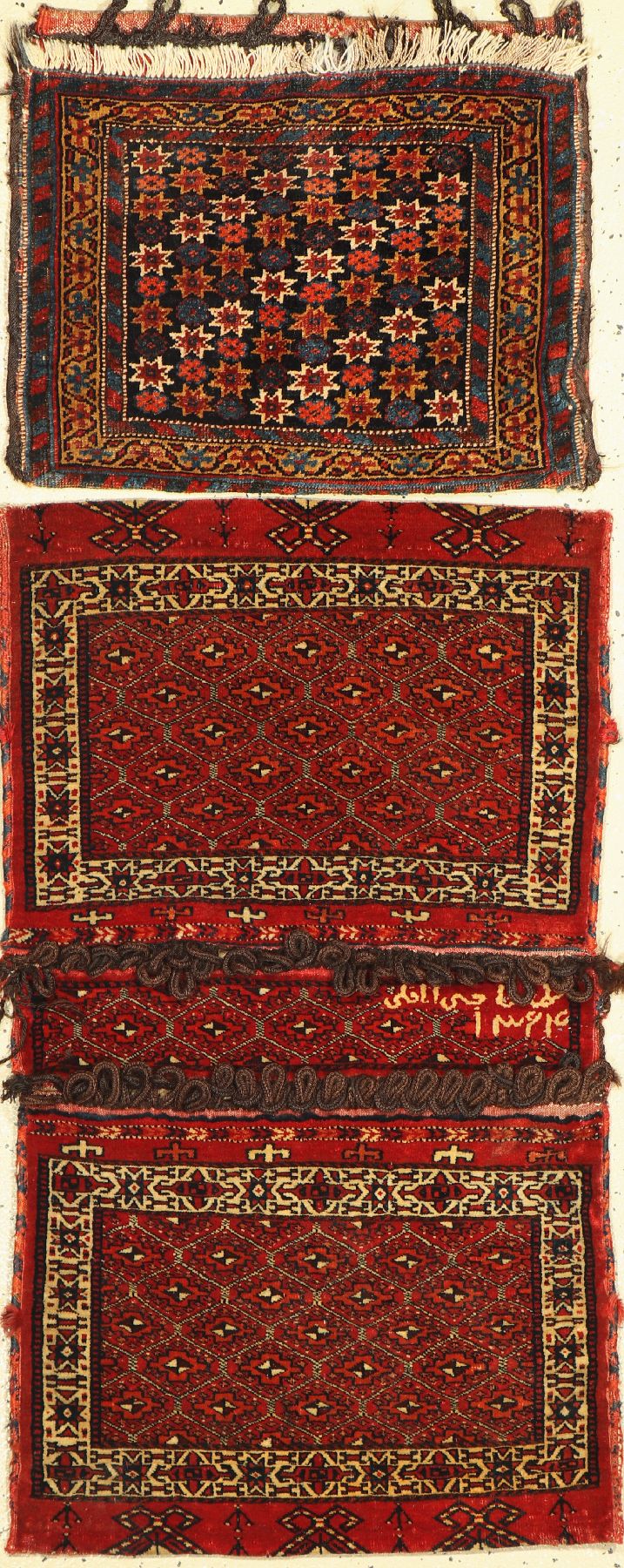 Konvolut aus Turkmenischer Dopelttasche datiert(1944),Wolle auf Wolle, ca, 100 x 59 cm, EHZ: 2-3 und Kurdischer Tasche , Persien, um 1920, Wolle auf ...