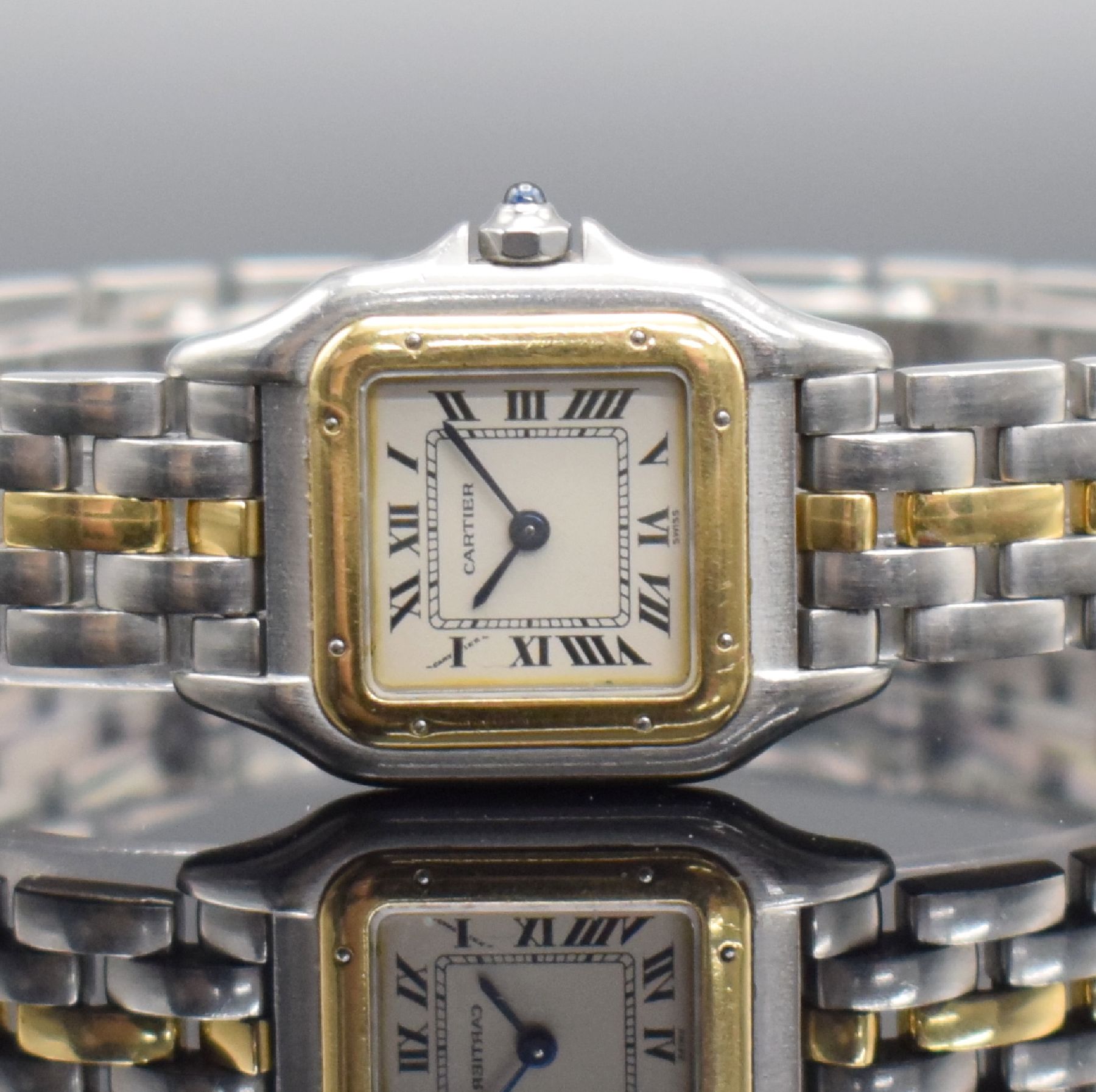 Detail a: CARTIER Panthere Damenuhr in Stahl/GG 750/000, Schweiz lt. orig. Rechnung verk. 12/1987, quarz, 8-fach verschr. Geh., orig. Stahl/GG- Band m. doppel. ...