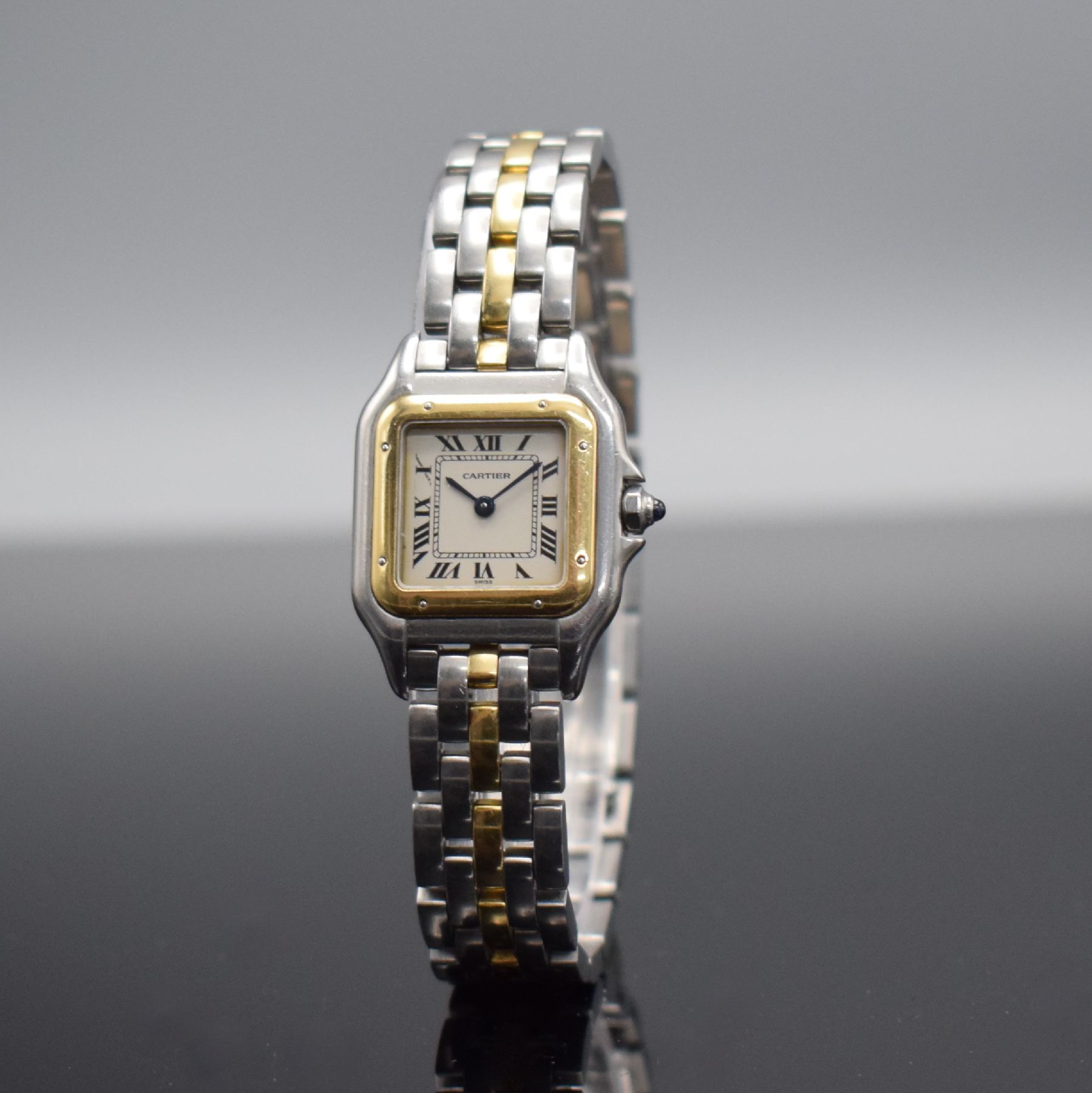 Detail b: CARTIER Panthere Damenuhr in Stahl/GG 750/000, Schweiz lt. orig. Rechnung verk. 12/1987, quarz, 8-fach verschr. Geh., orig. Stahl/GG- Band m. doppel. ...
