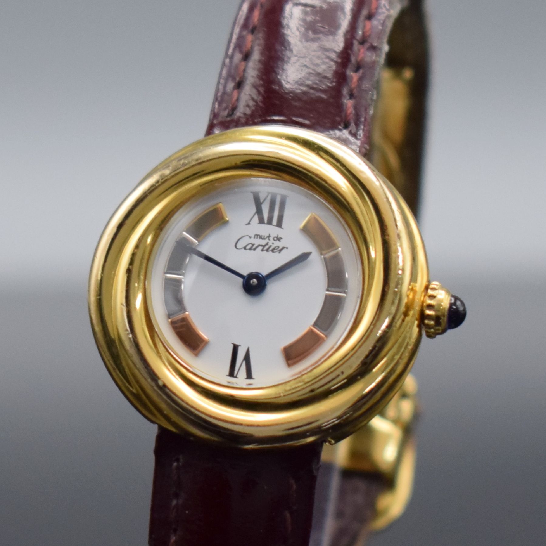 Detail c: CARTIER Vermeil Trinity Damenarmbanduhr, Schweiz um 2000, quarz, verg. Sterlingsilbergeh. 4-fach verschr., orig. Lederband m. verg. Faltschl., ...