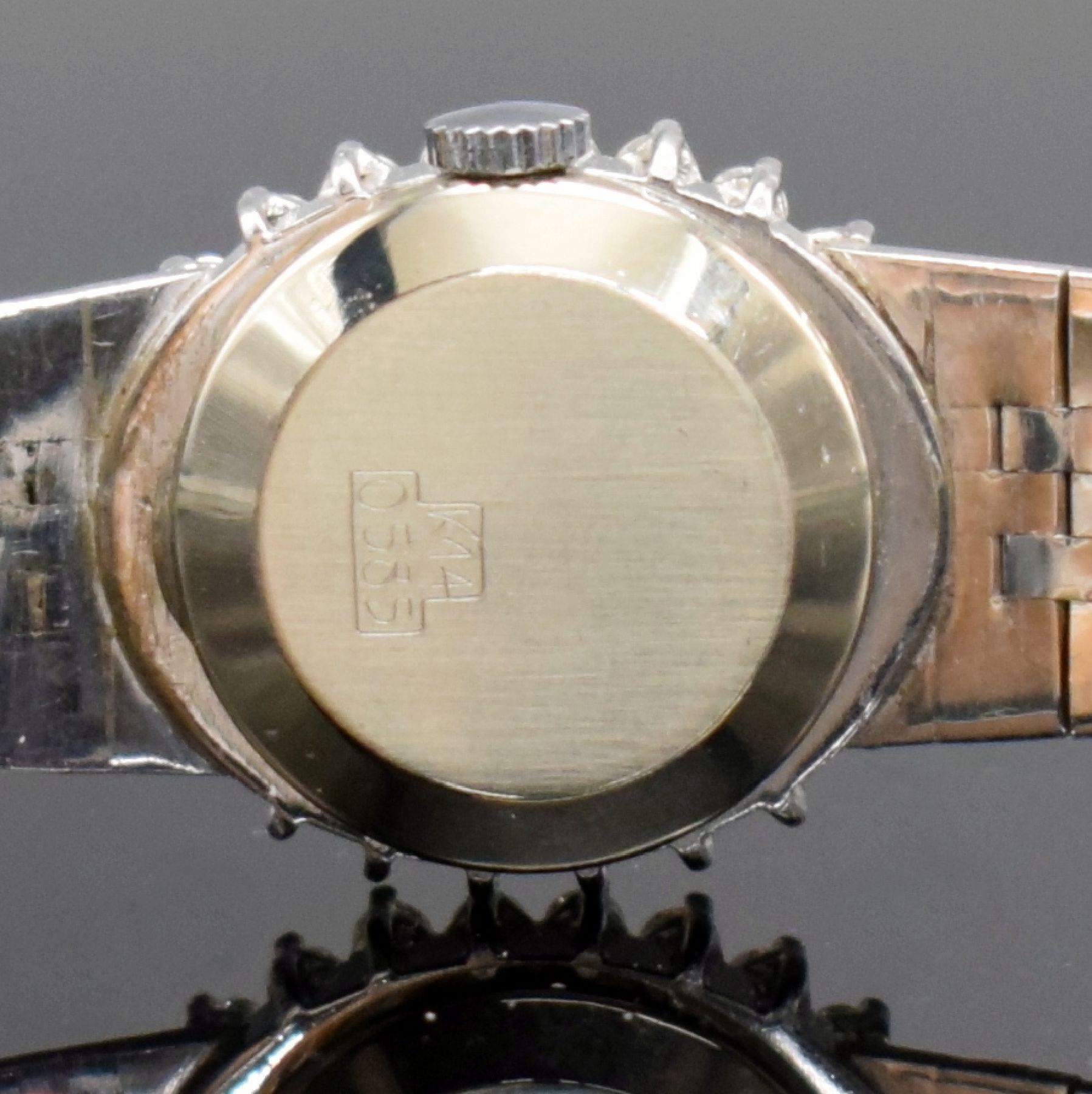 Detail g: EUFA mit Brillanten besetzte Damenarmbanduhr in WG 585/000, Schweiz um 1970, Handaufzug, ovales Geh., Boden aufgedr., Lunette m. ca. 1 ct Brillanten ...