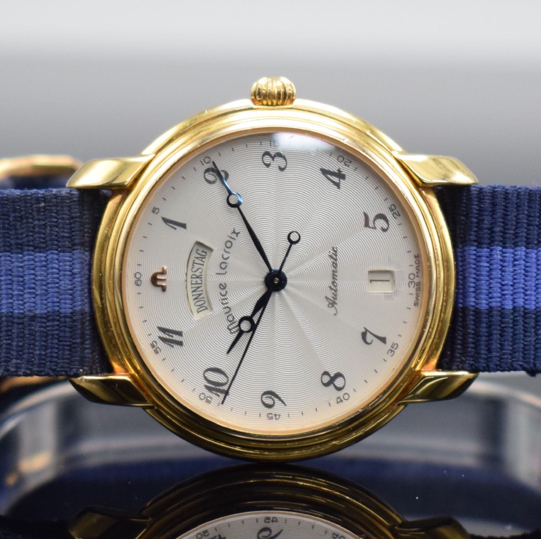 Detail a: MAURICE LACROIX Herrenarmbanduhr, Schweiz um 1990, Automatik, Ref. 09329, verg. Geh., Stahlboden aufgedr., silb. guill. Zifferbl. mit arab. Zahlen, ...