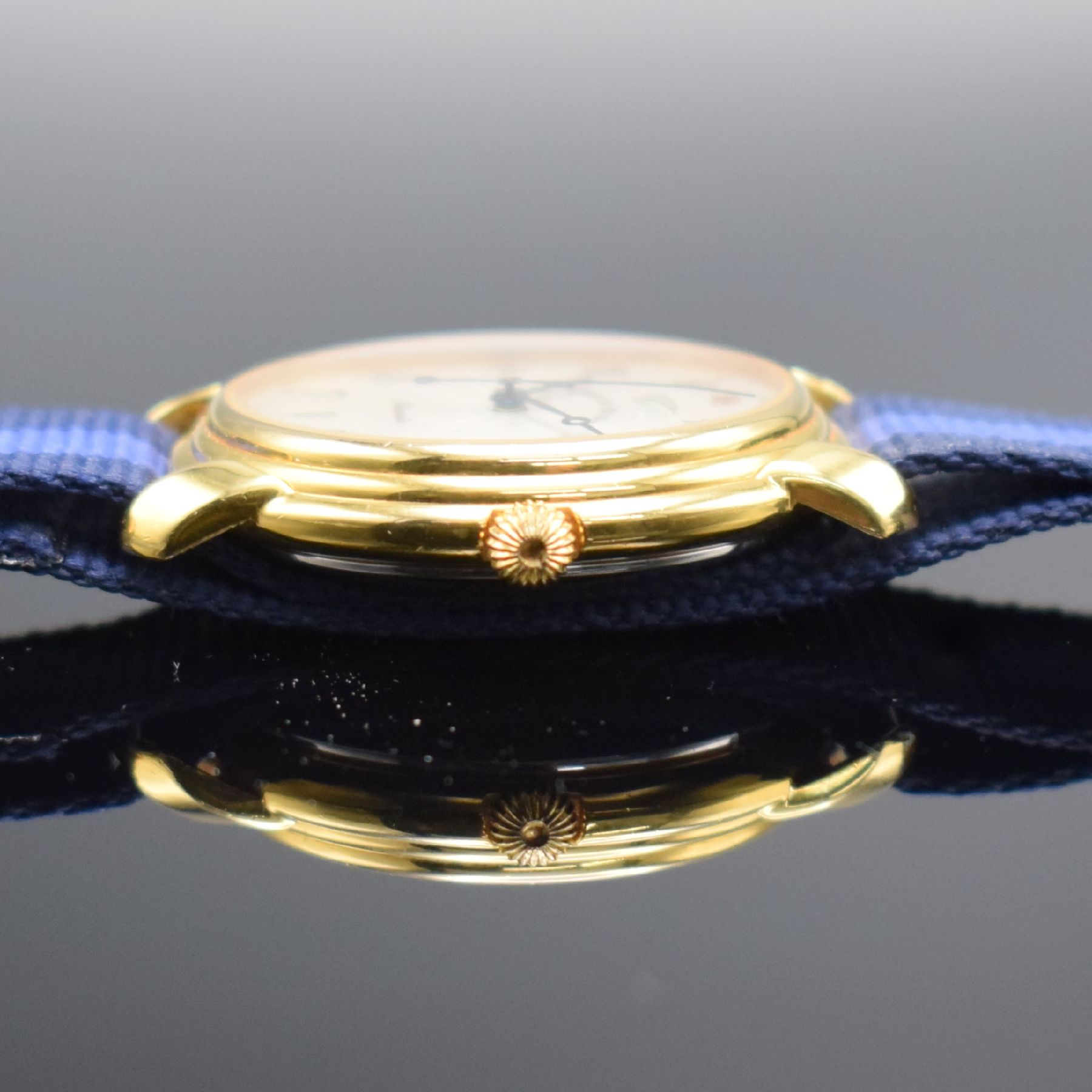 Detail d: MAURICE LACROIX Herrenarmbanduhr, Schweiz um 1990, Automatik, Ref. 09329, verg. Geh., Stahlboden aufgedr., silb. guill. Zifferbl. mit arab. Zahlen, ...