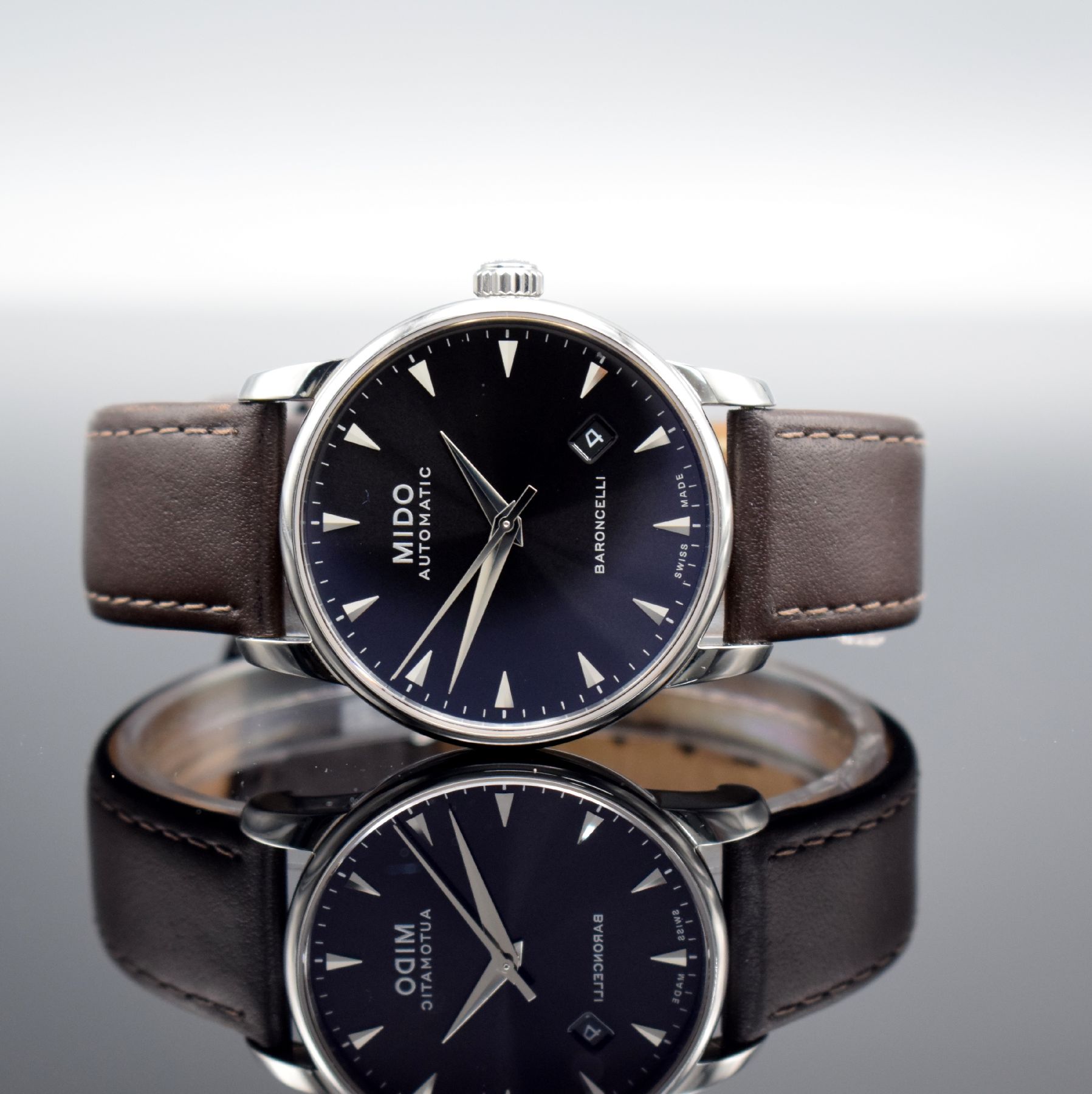 MIDO Baroncelli Herrenarmbanduhr, Schweiz um 2015, Automatik, Ref. 8600, beids. vergl. Geh. in Edelstahl, Boden 4-fach verschr., schwarzes Zifferbl. ...