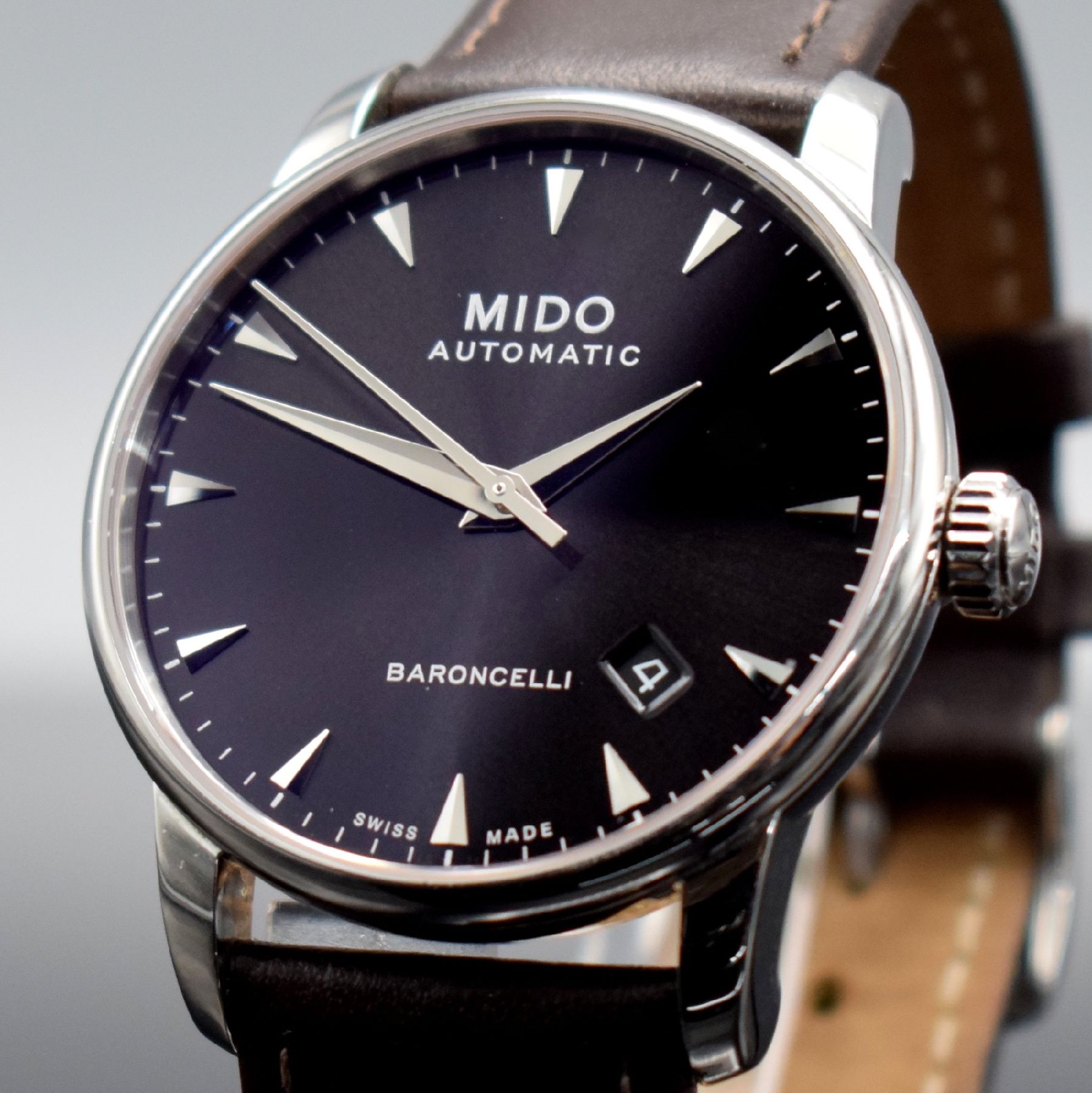 Detail c: MIDO Baroncelli Herrenarmbanduhr, Schweiz um 2015, Automatik, Ref. 8600, beids. vergl. Geh. in Edelstahl, Boden 4-fach verschr., schwarzes Zifferbl. ...