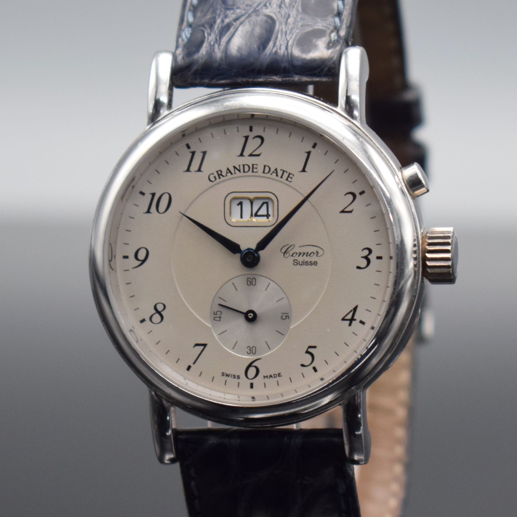 Detail c: COMOR Grande Date limitierte Herrenarmbanduhr, Schweiz um 2005, Handaufzug, auf 299 Stück limitiertes Sondermodell in Sterlingsilber, ...