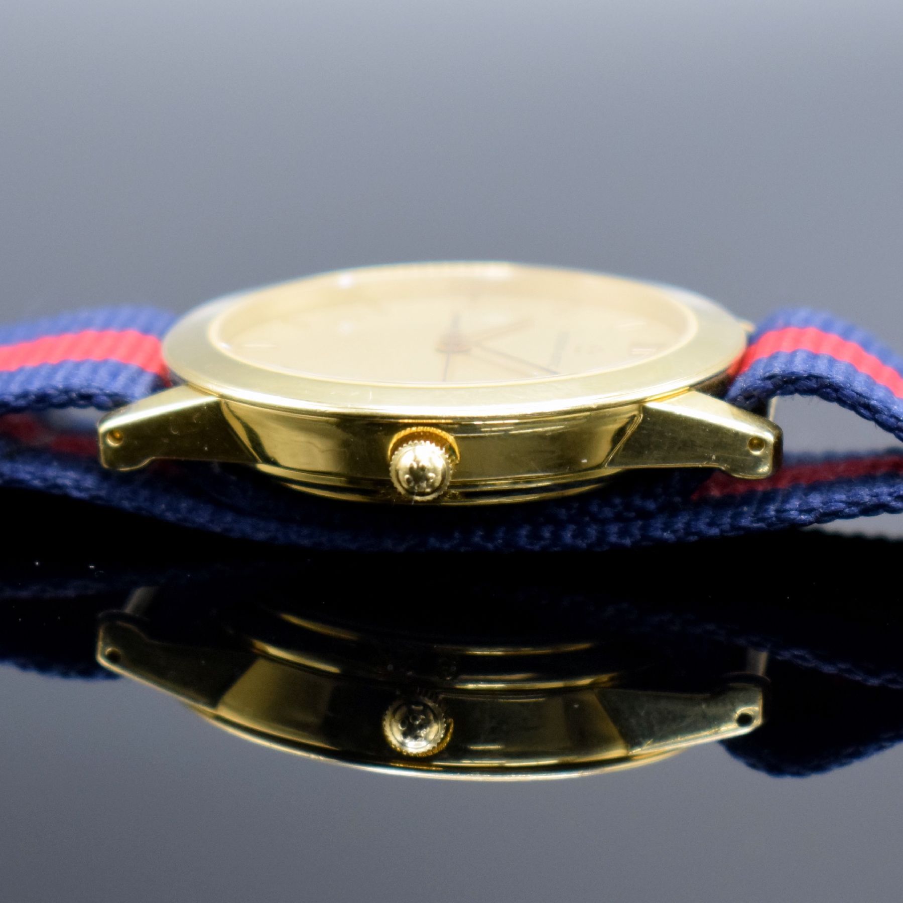 Detail f: ETERNA-MATIC Herrenarmbanduhr in GG 750/000, Schweiz um 2000, Automatik, beids. vergl. Gehäuse, Boden & Glasrand aufgedr., gold. Zifferbl. m. ...