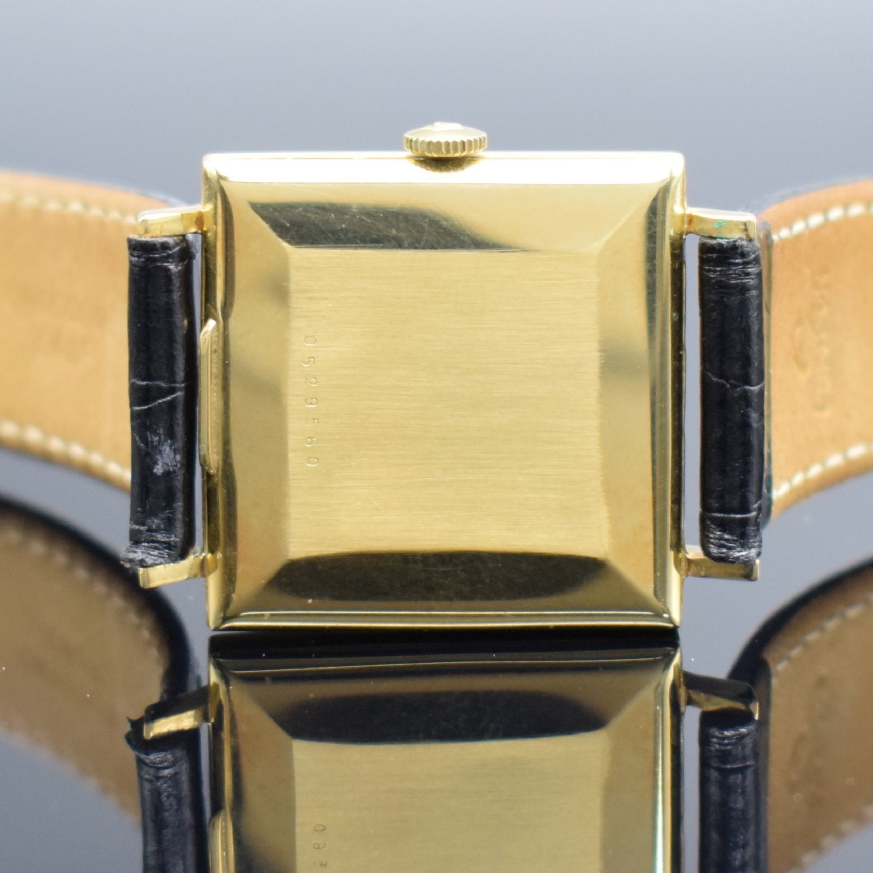 Detail e: MARVIN Herrenarmbanduhr in GG 750/000, Schweiz um 1965, Handaufzug, 2-teil. Geh., Boden aufgedr., gold. Zifferbl. m. aufges. Std.-Ind., gold. Zeiger, ...