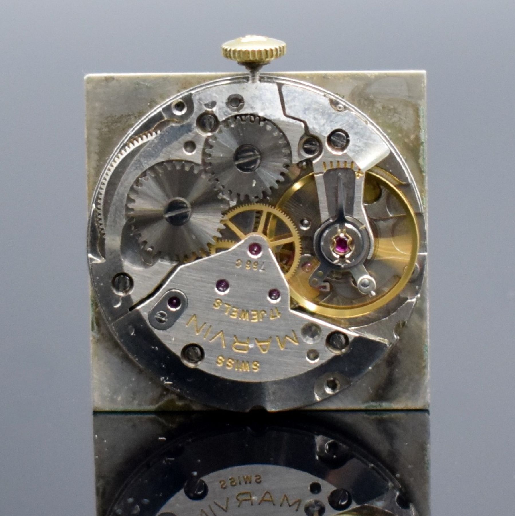 Detail g: MARVIN Herrenarmbanduhr in GG 750/000, Schweiz um 1965, Handaufzug, 2-teil. Geh., Boden aufgedr., gold. Zifferbl. m. aufges. Std.-Ind., gold. Zeiger, ...