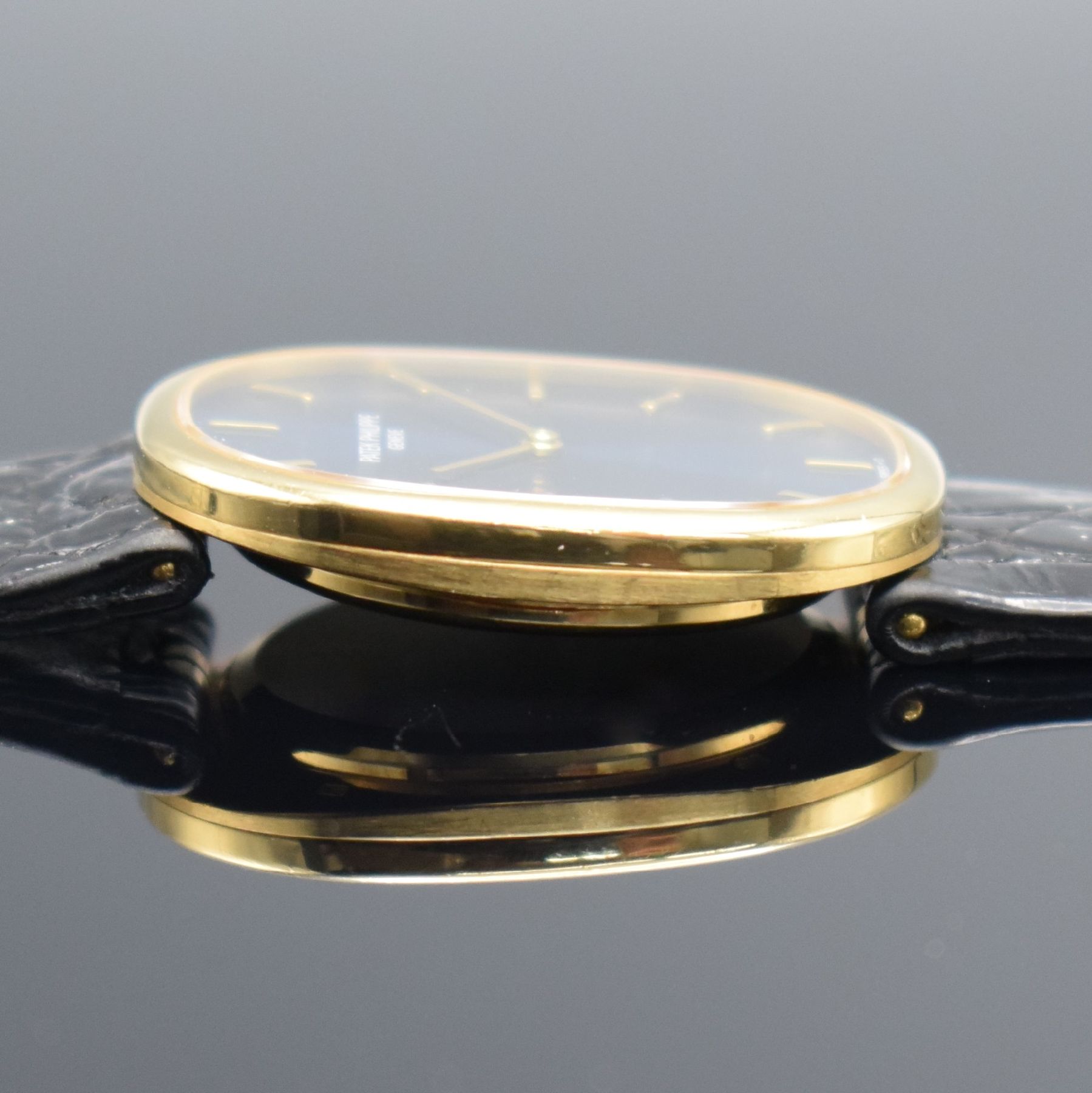 Detail c: PATEK PHILIPPE Ellipse d´Or Armbanduhr in GG 750/000 Referenz 3848, Schweiz um 1980, Handaufzug, ovales, 3-tlg. Geh., Boden & Glasrand aufgedr., ...