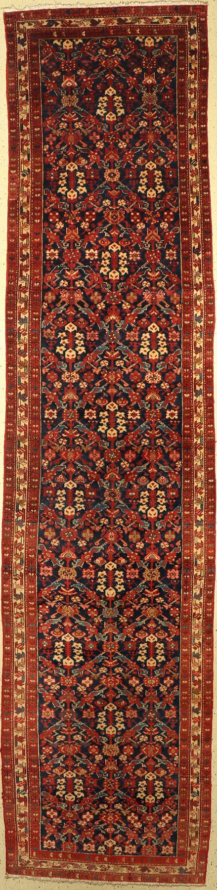 Antiker Malayer, Persien, um 1900, Wolle auf Baumwolle, ca. 444 x 106 cm, EHZ: 2-3