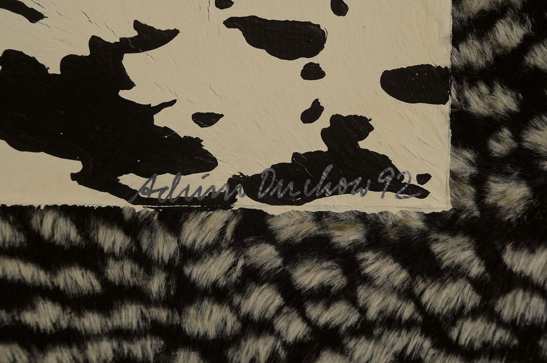 Detail a: Achim Duchow, 1948 Otterndorf-1993 Düsseldorf, Wo ist der Dalmatiner ?, Acryl auf Lwd, mit aufgeklebtem PP aus Kunstfell, rechts unten signiert, ...