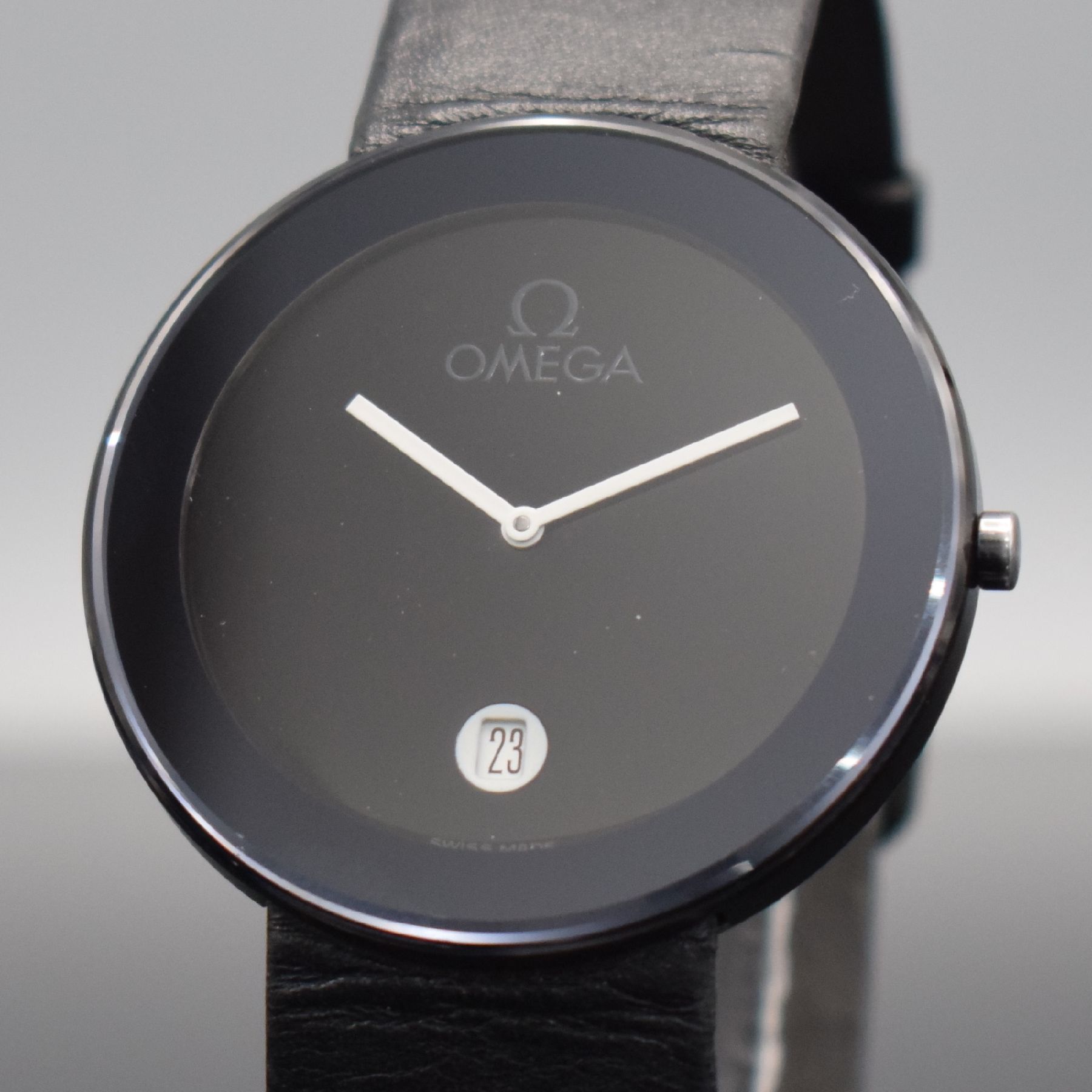 Detail c: OMEGA Art Collection "Richard Paul Lohse" limitierte Armbanduhr in Keramik/Stahl, Schweiz um 1987, quarz, flaches Geh., 4-fach verschr. ...