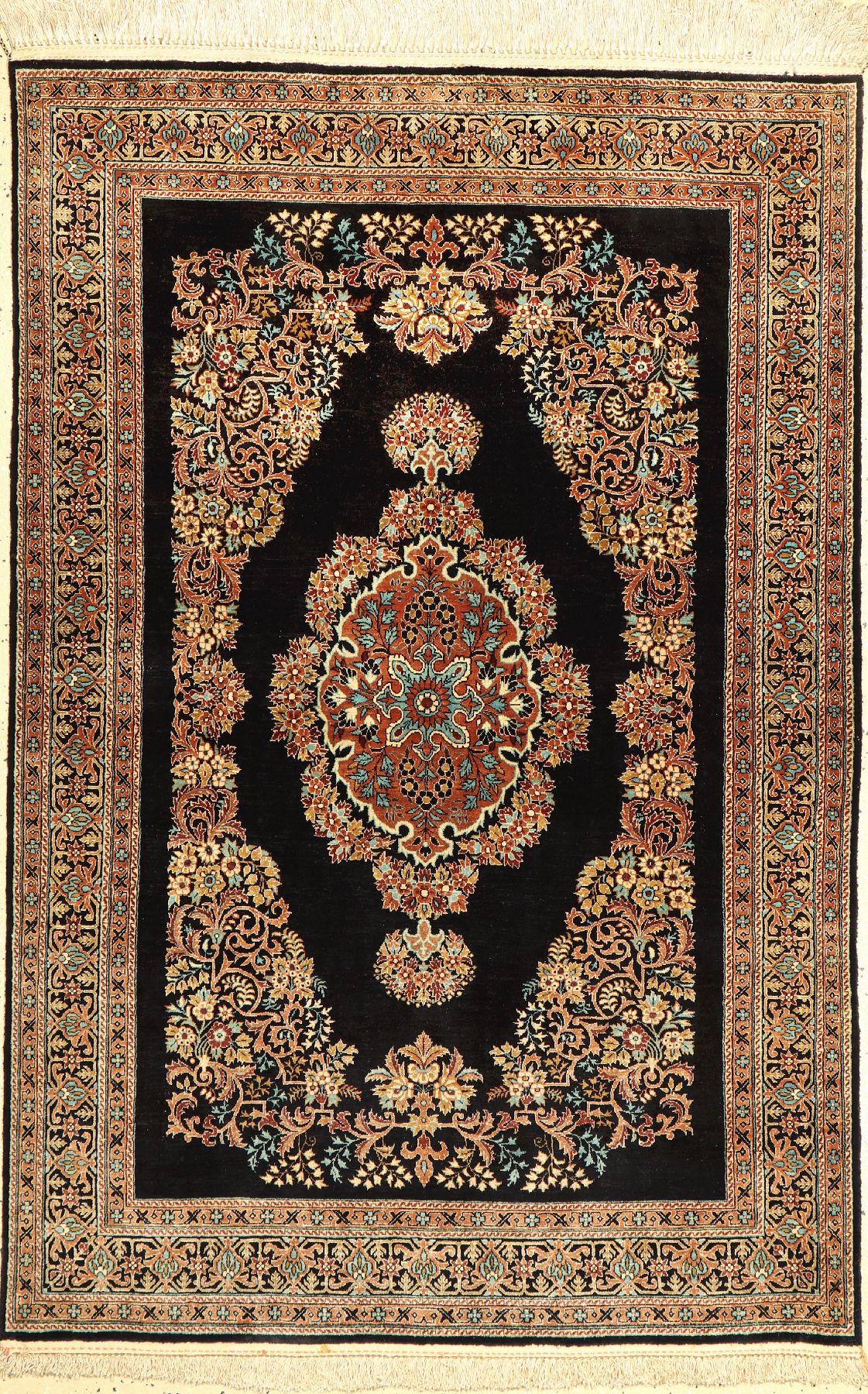 Ghom Seide fein, Persien, um 1960, reine Naturseide, ca. 160 x 110 cm, EHZ: 2