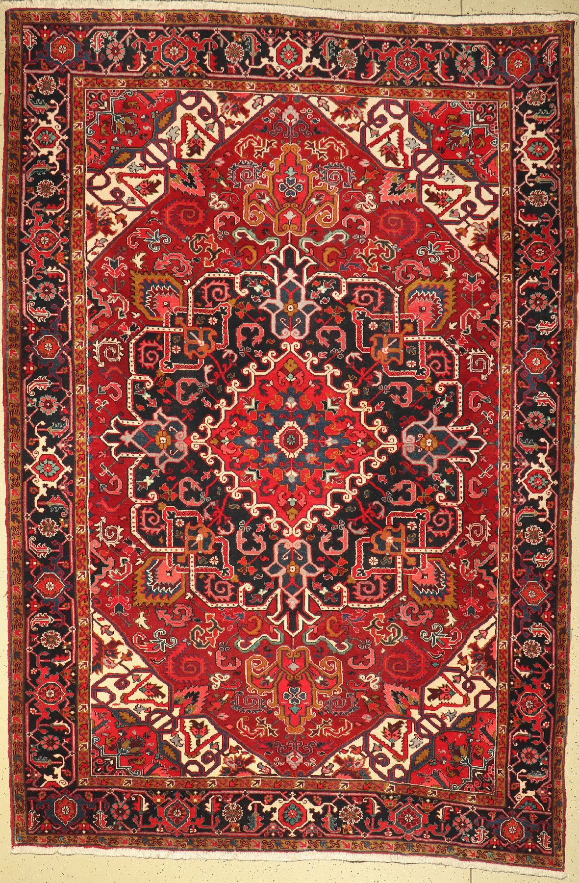 Heriz alt, Persien, um 1960, Wolle auf Baumwolle, ca. 335 x 230 cm, EHZ: 2