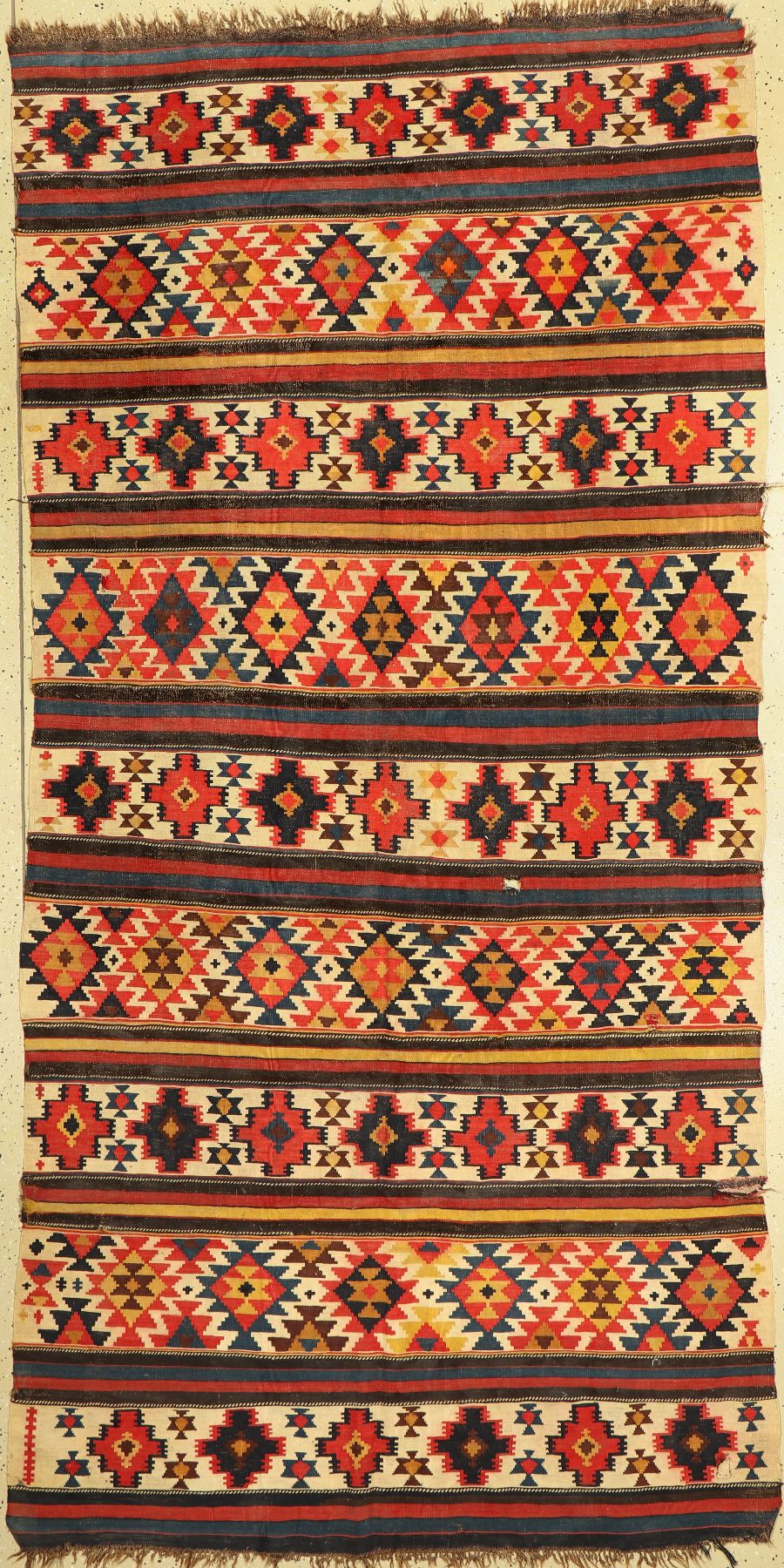Shahsawan Kelim, Persien, um 1920, Wolle auf Wolle, ca. 296 x 140 cm, EHZ: 5-6