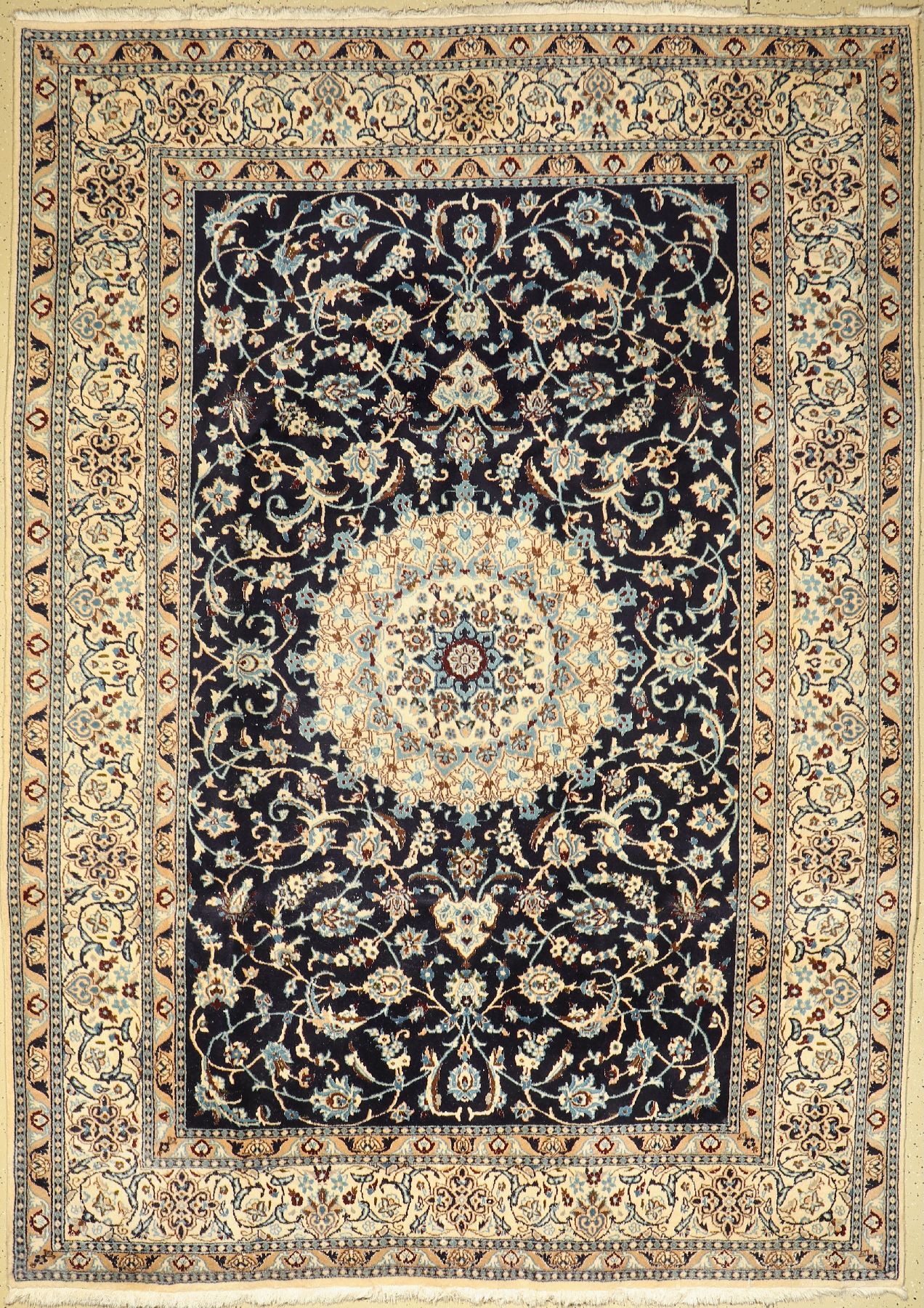 Nain, Persien, ca. 40 Jahre, Wolle auf Baumwolle, ca. 342 x 245 cm, EHZ: 3