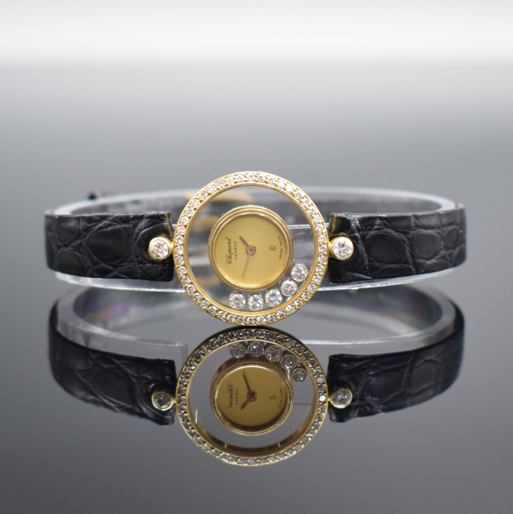 CHOPARD Happy Diamonds Damenarmbanduhr in GG 750/000 mit Diamanten, Schweiz um 1995, quarz, Ref. 4052, beids. vergl. Geh. seitl. besch., Lünette & ...